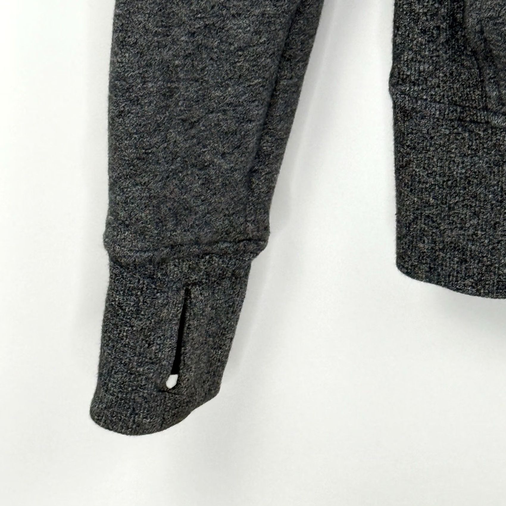 Lululemon Lululemon Scuba Hoodie Womens Size 2 Full Zip Heather Gray Athleisure Hooded Shirt Womens Activewear Fall Winter Gym Running Pockets Logo Zipper Size XS / US 0-2 / IT 36-38 - 6 Thumbnail
