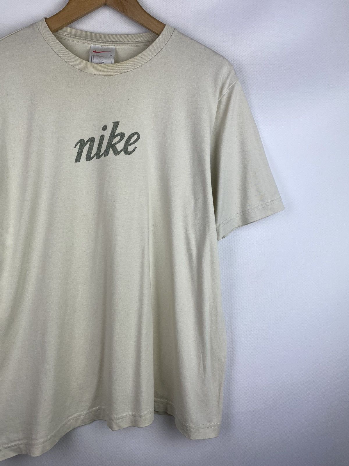 Vintage 90s Vintage Nike Big Logo men’s t shirt size M Size US M / EU 48-50 / 2 - 3 Thumbnail