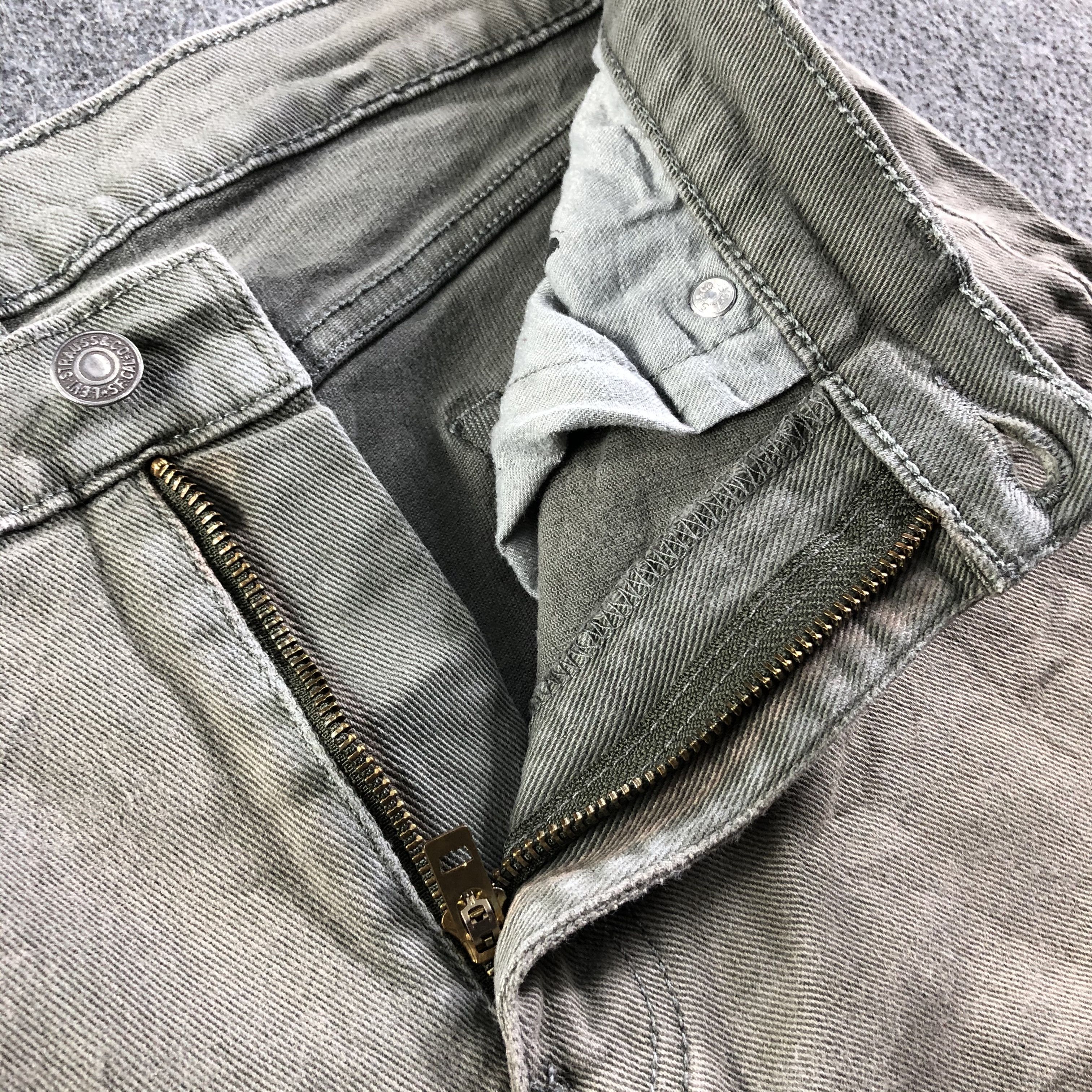 Levi's Vintage Levis 514 Jeans-J4243 Size US 33 - 7 Thumbnail