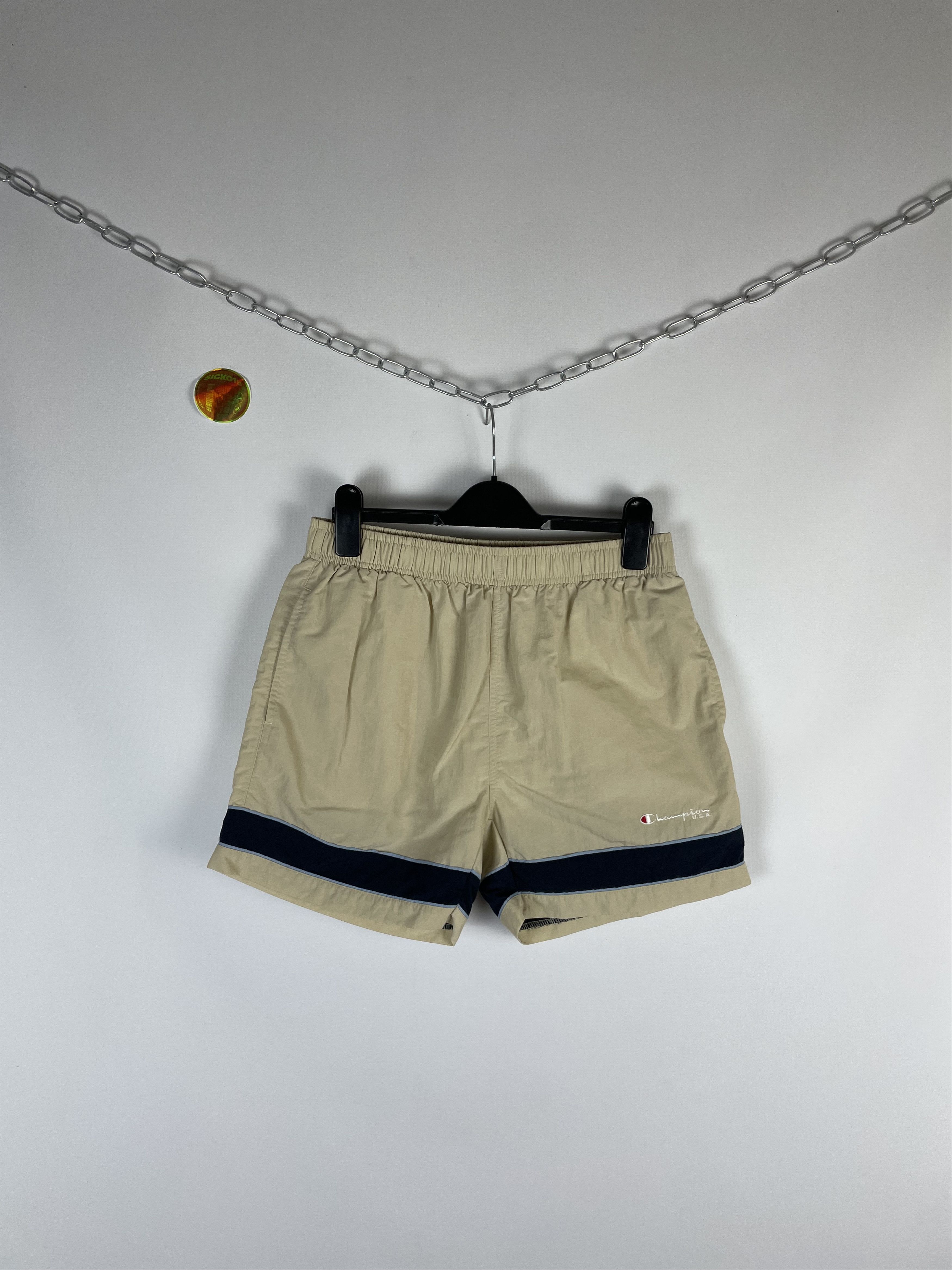Champion Vintage Champion Shorts Nylon Casual Y2K Size US 32 / EU 48 - 1 Thumbnail