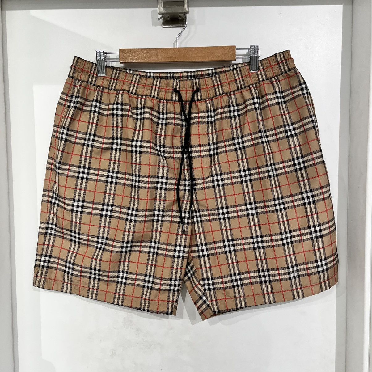 Burberry Burberry Swim Shorts Size US 36 / EU 52 - 1 Thumbnail