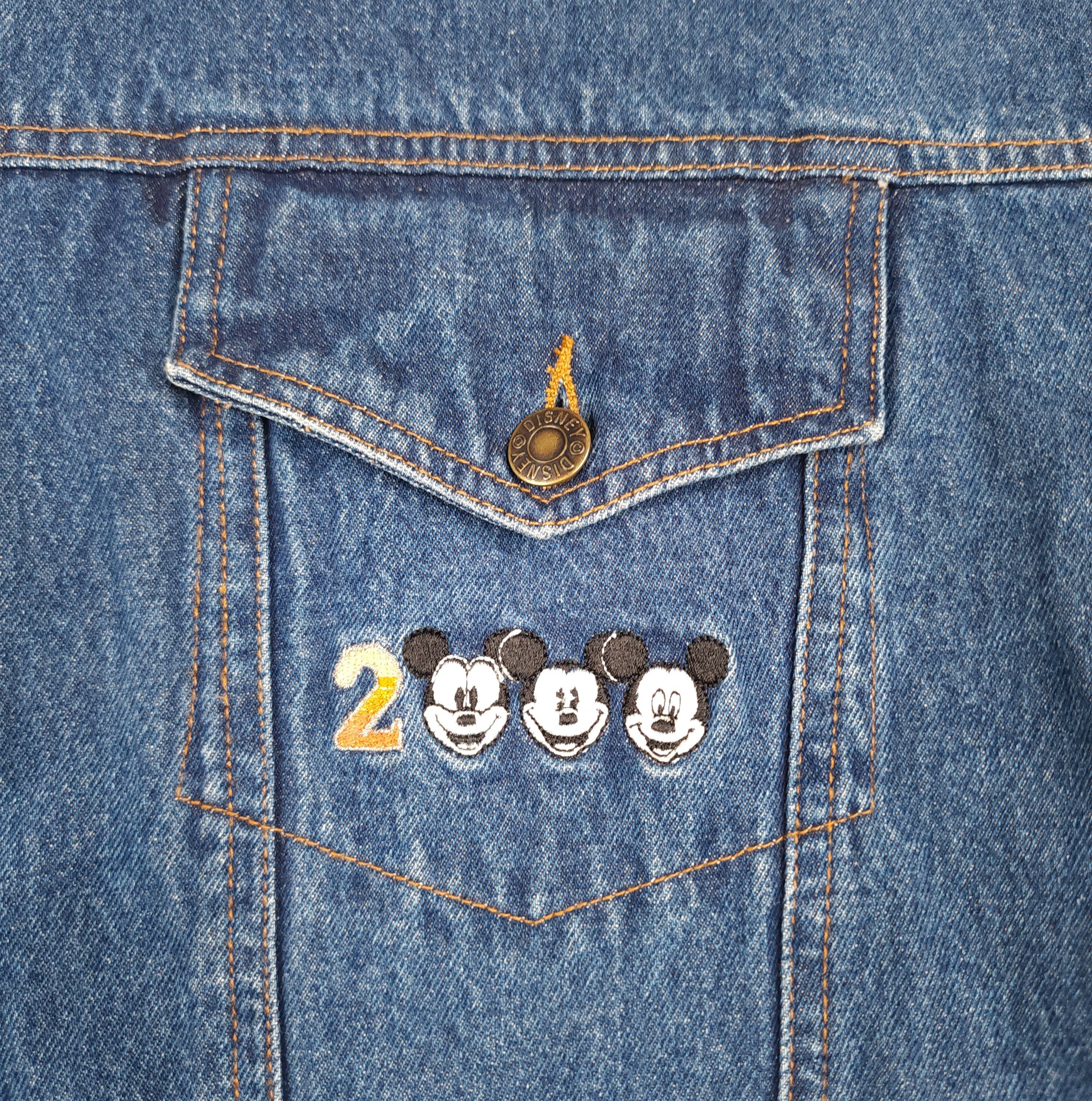 Disney Vintage 2000 Disney Mickey Mouse denim jacket Size XL Size US XL / EU 56 / 4 - 4 Thumbnail