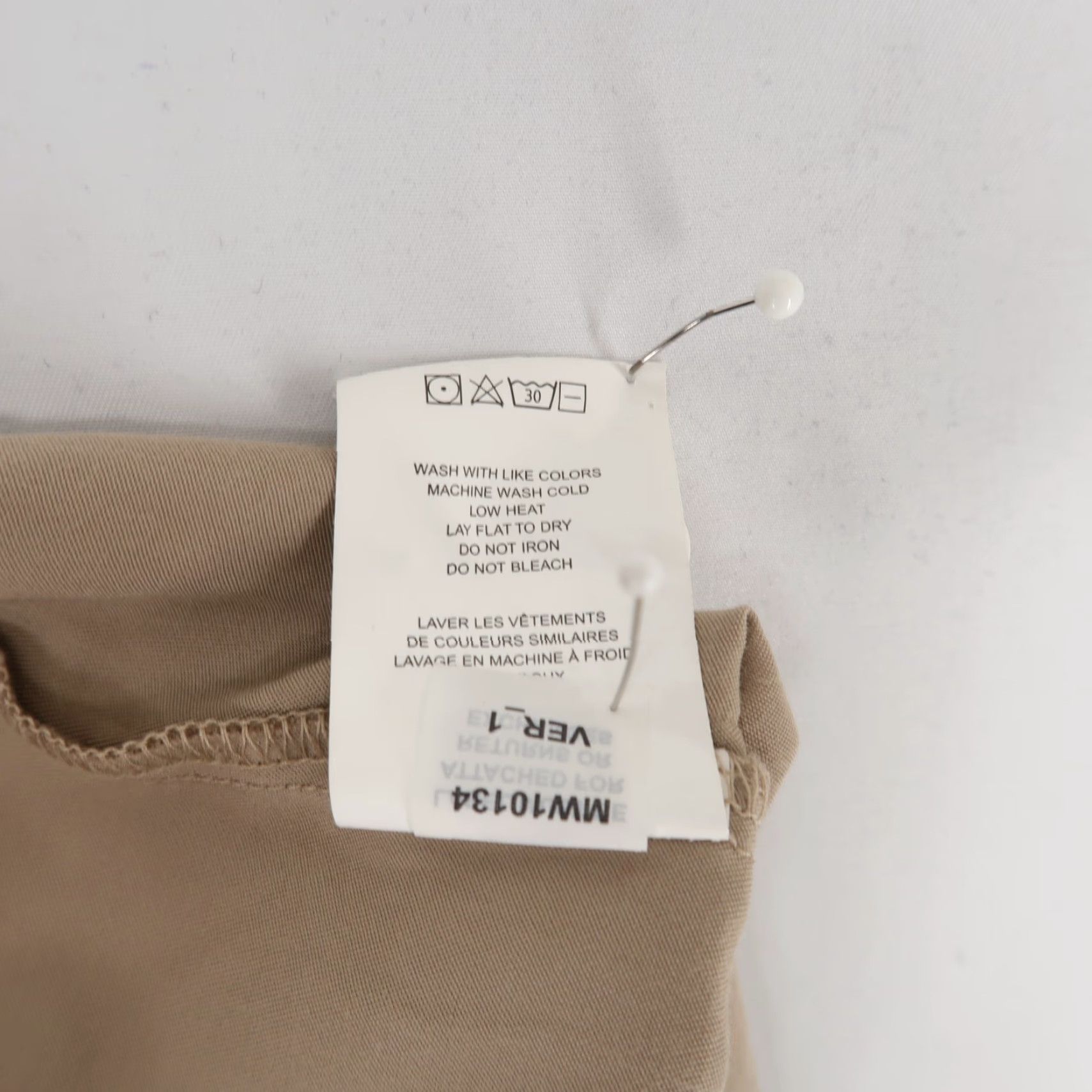 Cuts Cuts Shirt Mens S Tan Camp Collar Short Sleeve Button Up Rayon Blend Size US S / EU 44-46 / 1 - 7 Thumbnail