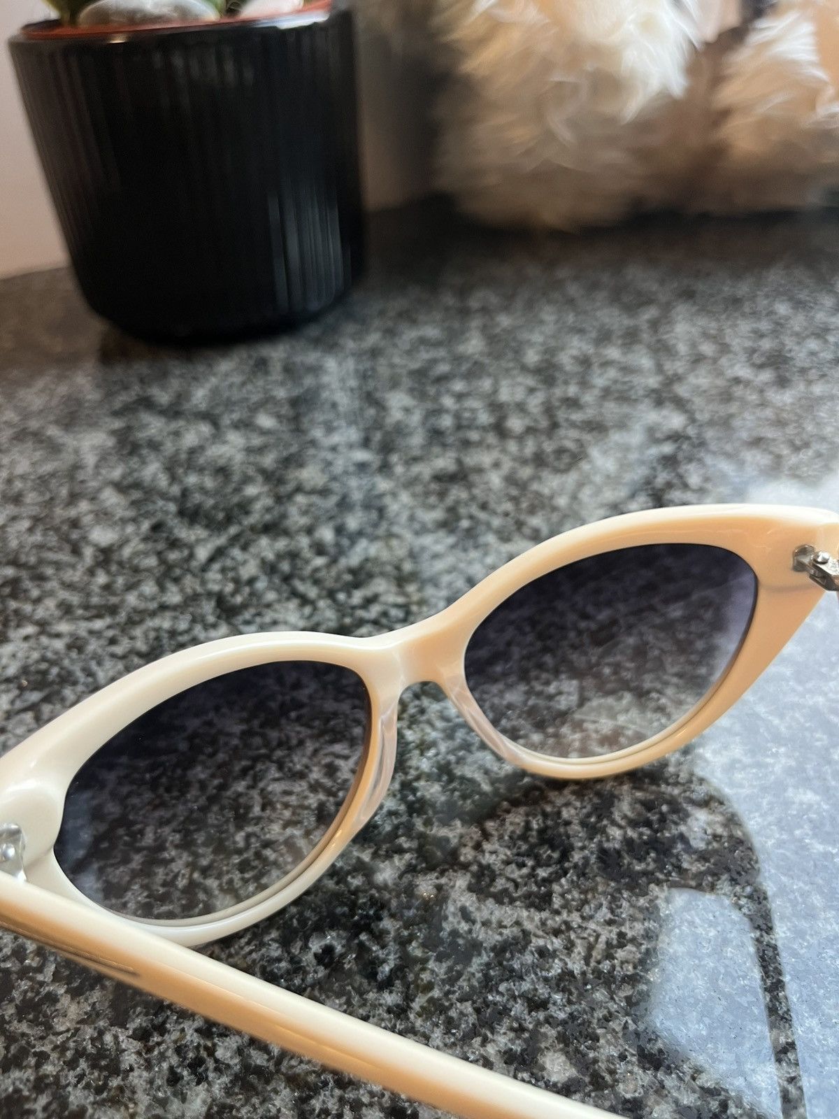 Tom Ford TOM FORD 2005 NIKITA CAT EYE SUNGLASSES RIHANNA KARDASHIAN Size ONE SIZE - 12 Thumbnail
