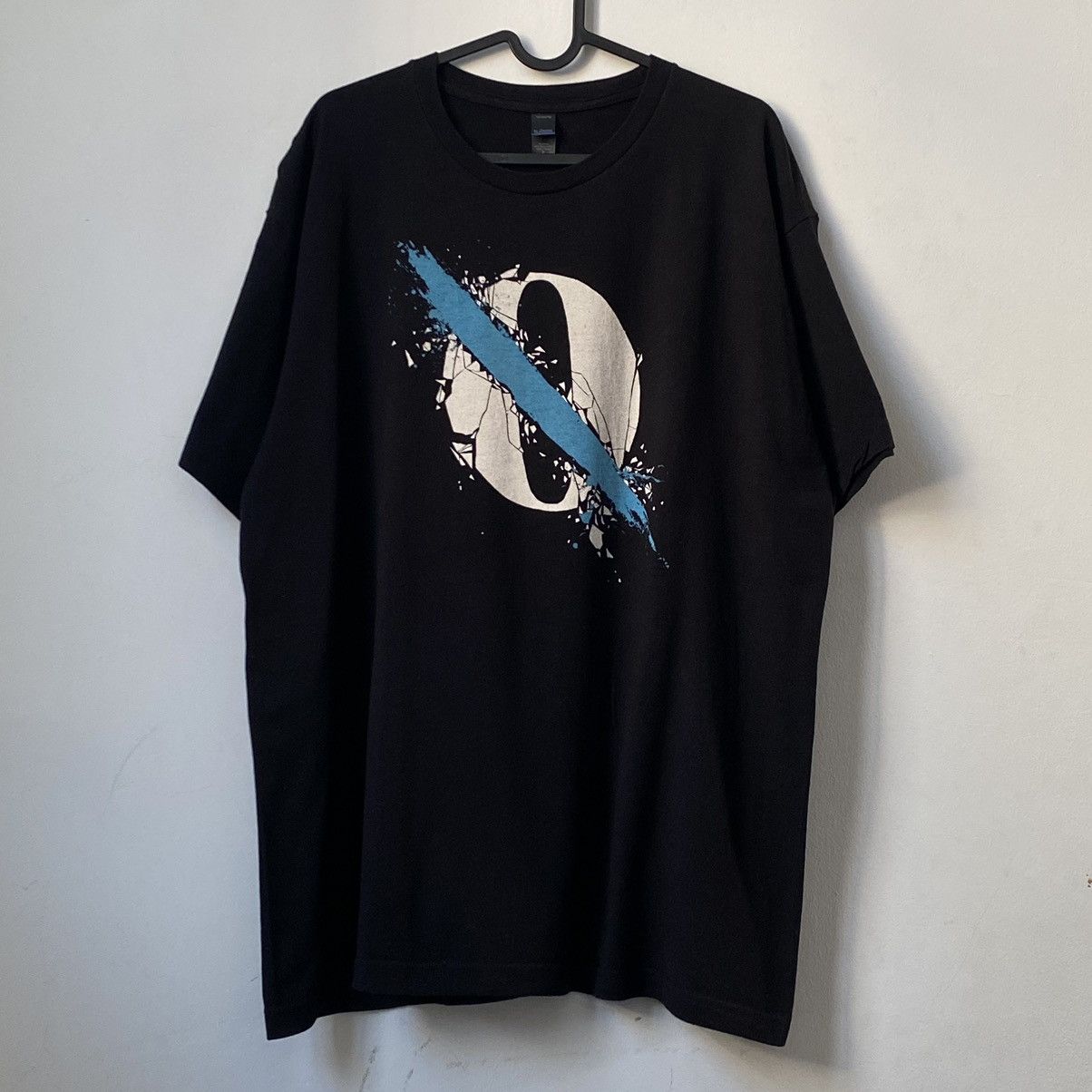 Band Tees Queens Of The Stone Age Band T-Shirt Size US XL / EU 56 / 4 - 1 Thumbnail