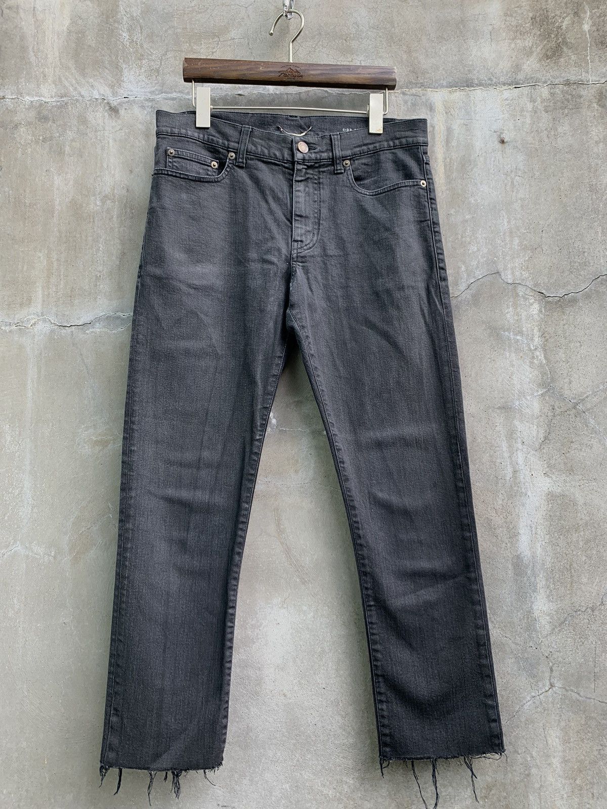 Saint Laurent Paris FW16 Washed Black Distressed Denim Size US 32 / EU 48 - 3 Thumbnail