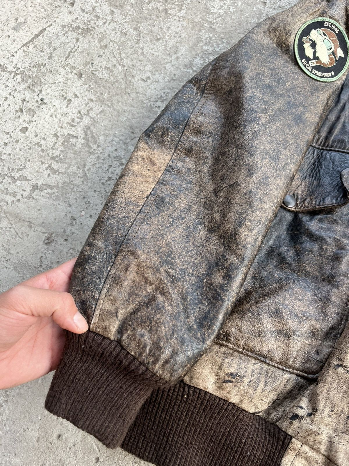 If Six Was Nine × Le Grande Bleu (L.G.B.) Thrashed Sun Faded Distressed Vintage Leather Bomber Jacket Size US M / EU 48-50 / 2 - 6 Thumbnail