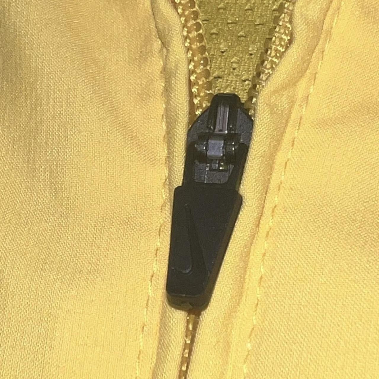 Nike Yellow Nike track jacket Size US L / EU 52-54 / 3 - 3 Thumbnail