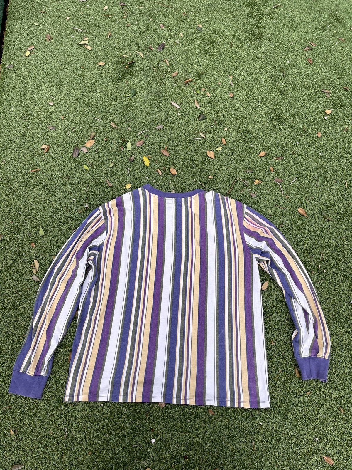 Guess Guess embroidered long sleeve Size US L / EU 52-54 / 3 - 2 Thumbnail