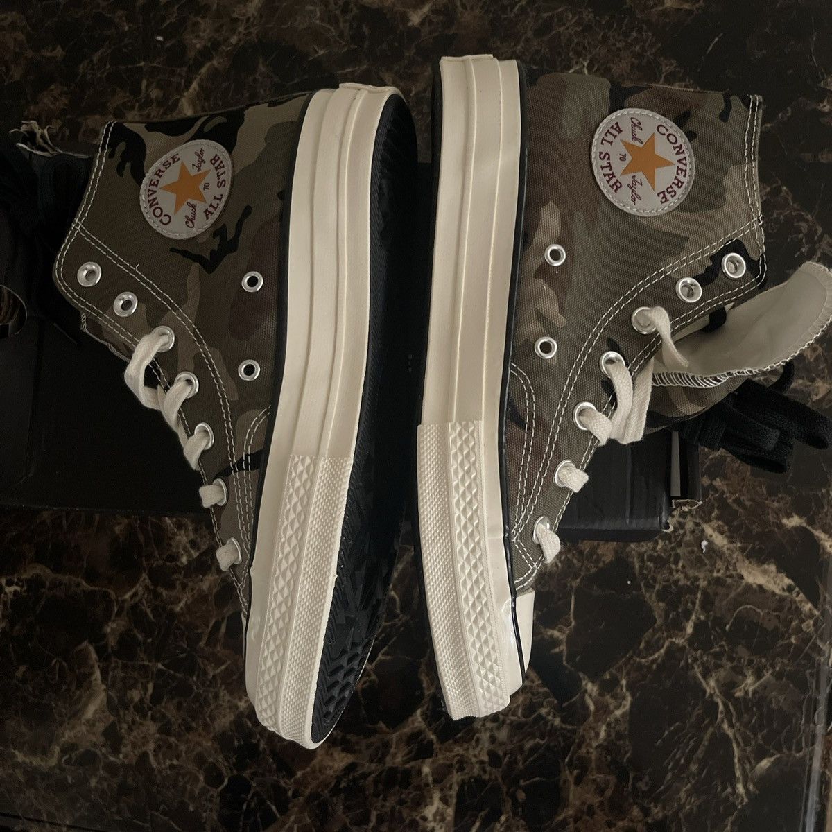 Carhartt Wip × Converse Carhartt WIP x Converse Chuck 70s Hi Size US 6 / EU 39 - 2 Thumbnail