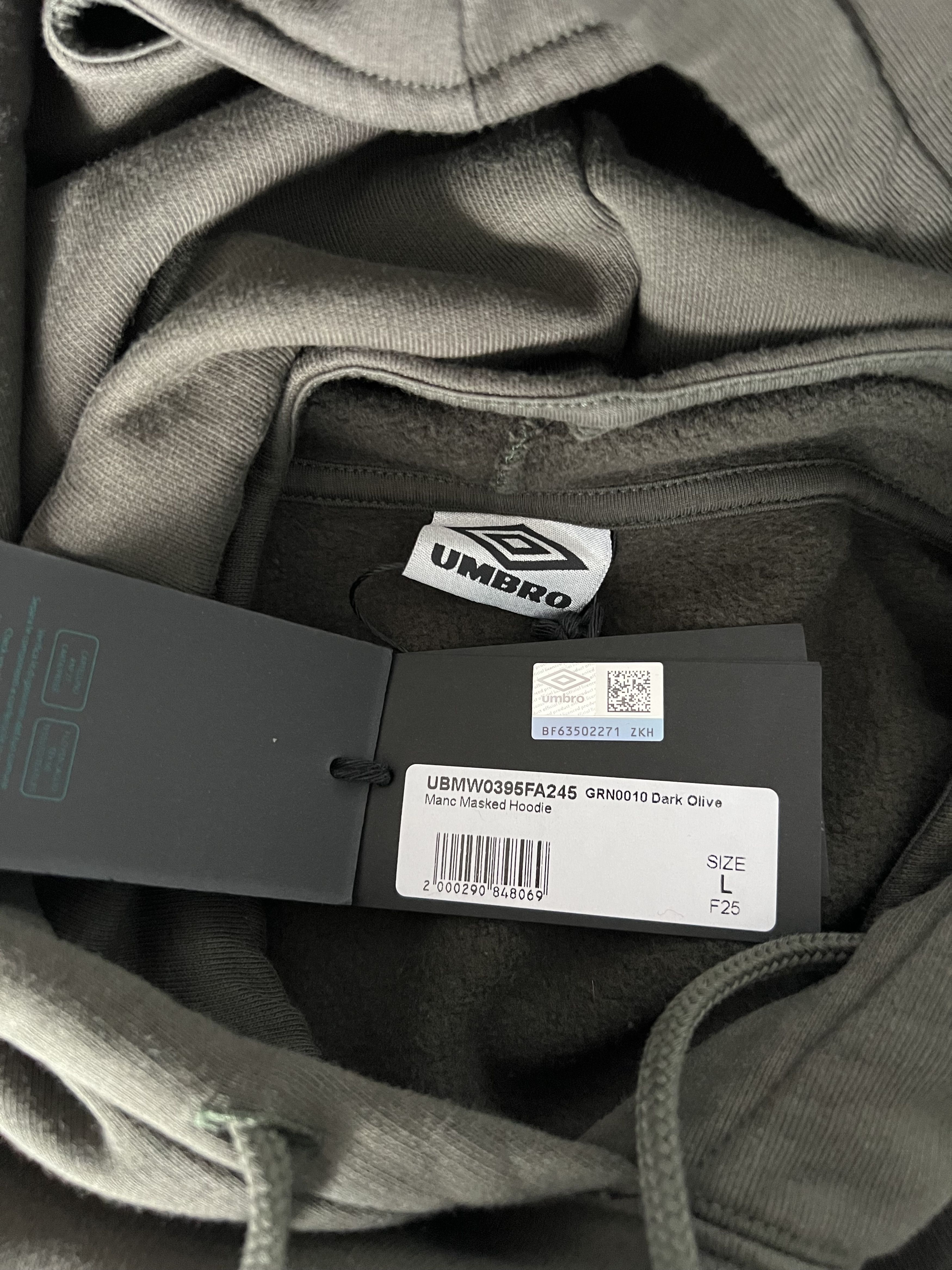 Slam Jam × Umbro Umbro Penalty Culture Manchester Mask Hoodie in Black Size US L / EU 52-54 / 3 - 9 Thumbnail
