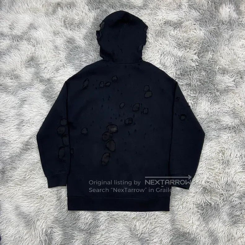 Givenchy Givenchy Fashion Human Head Floral Print Hoodie Size US M / EU 48-50 / 2 - 1 Thumbnail