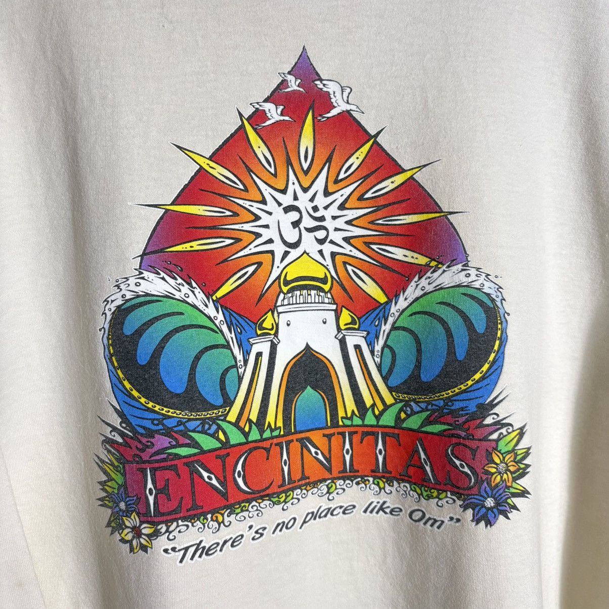 Vintage Vintage 90s Encinitas Surf Skate Om Graphic T-Shirt Size US L / EU 52-54 / 3 - 3 Thumbnail