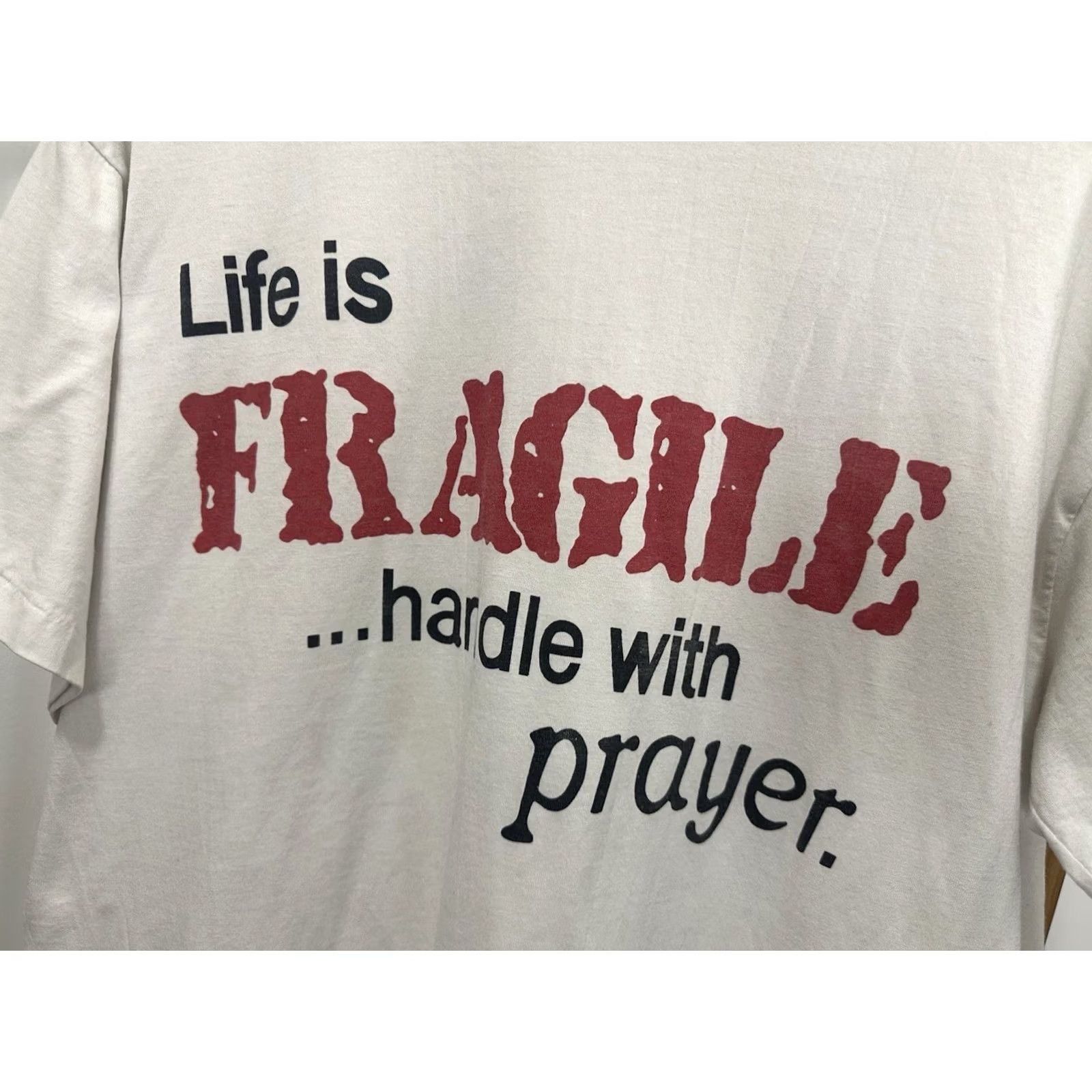 Vintage VINTAGE Life Is FRAGILE T-Shirt XL White Christian Religion Worn Mens Size US XL / EU 56 / 4 - 3 Thumbnail