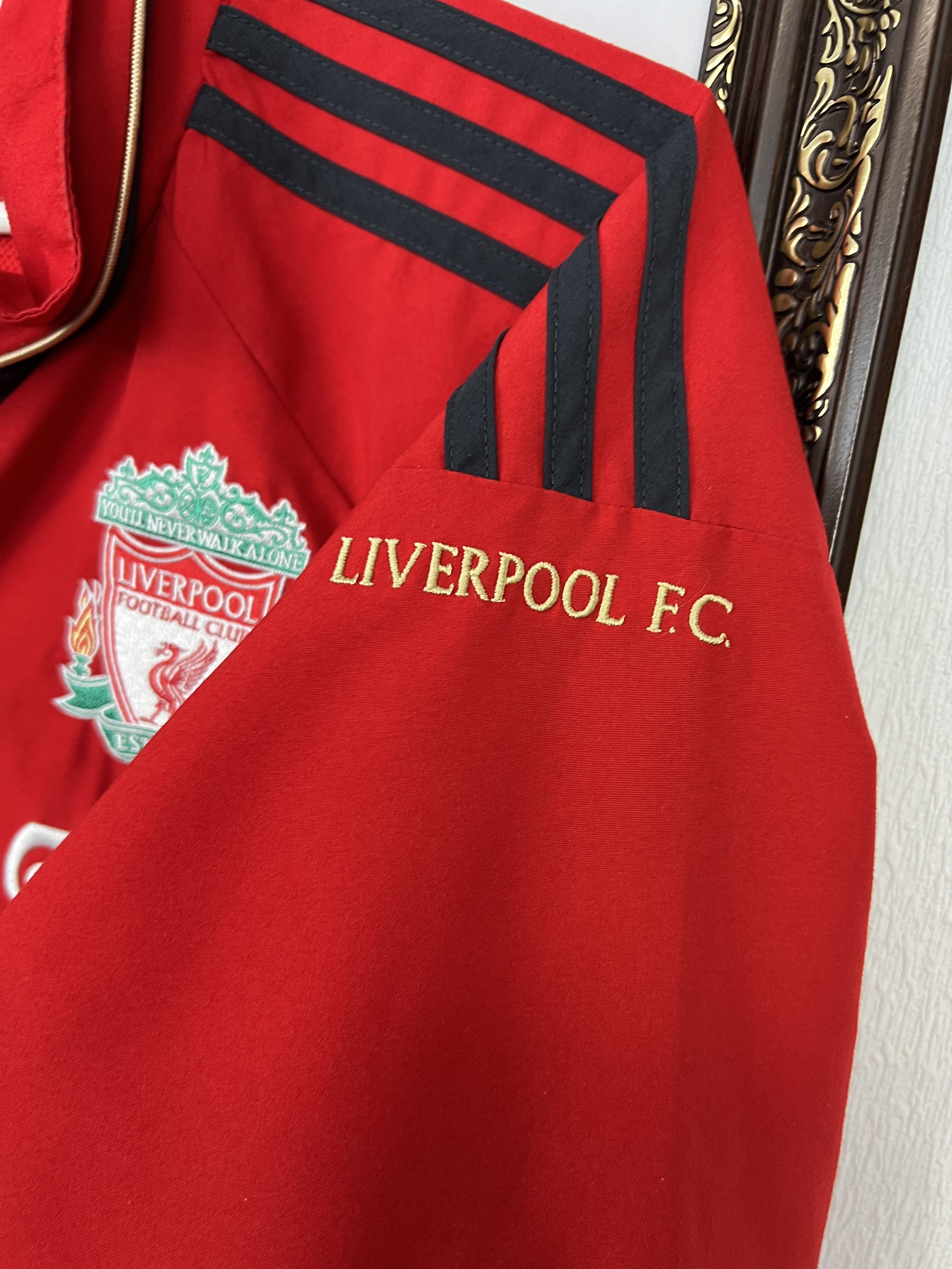 Adidas Vintage Adidas Liverpool Football Jacket Soccer YNWA Size US M / EU 48-50 / 2 - 5 Thumbnail