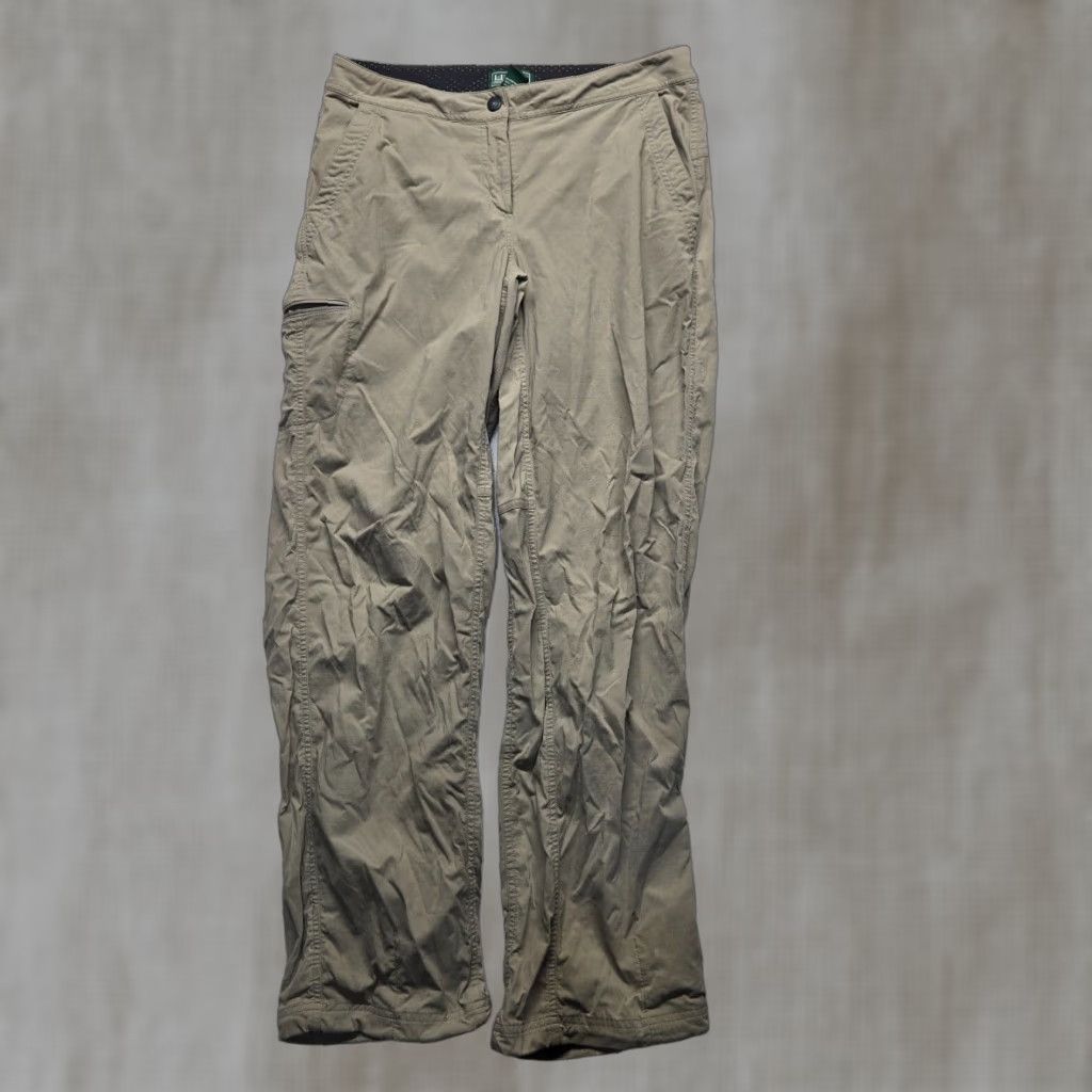Vintage L.L. Bean Women's Nylon Capri Pants Hiking Fishing Windbreaker Fall Spring Summer Size 8 Khaki Size 30" / US 8 / IT 44 - 1 Thumbnail