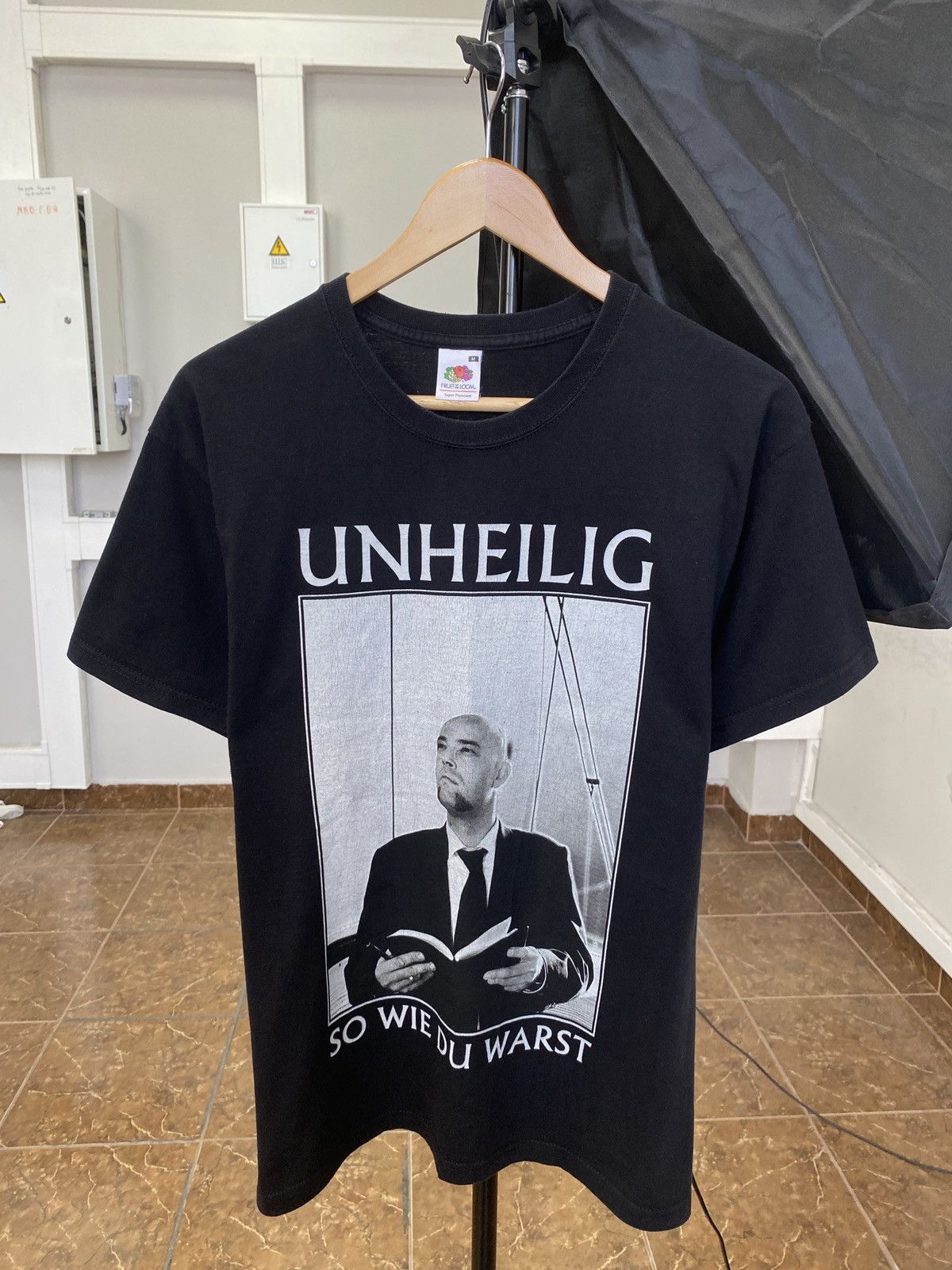 Fruit Of The Loom Vintage Y2K Unheilig So Wie Du Warst t-shirt Size US M / EU 48-50 / 2 - 1 Thumbnail