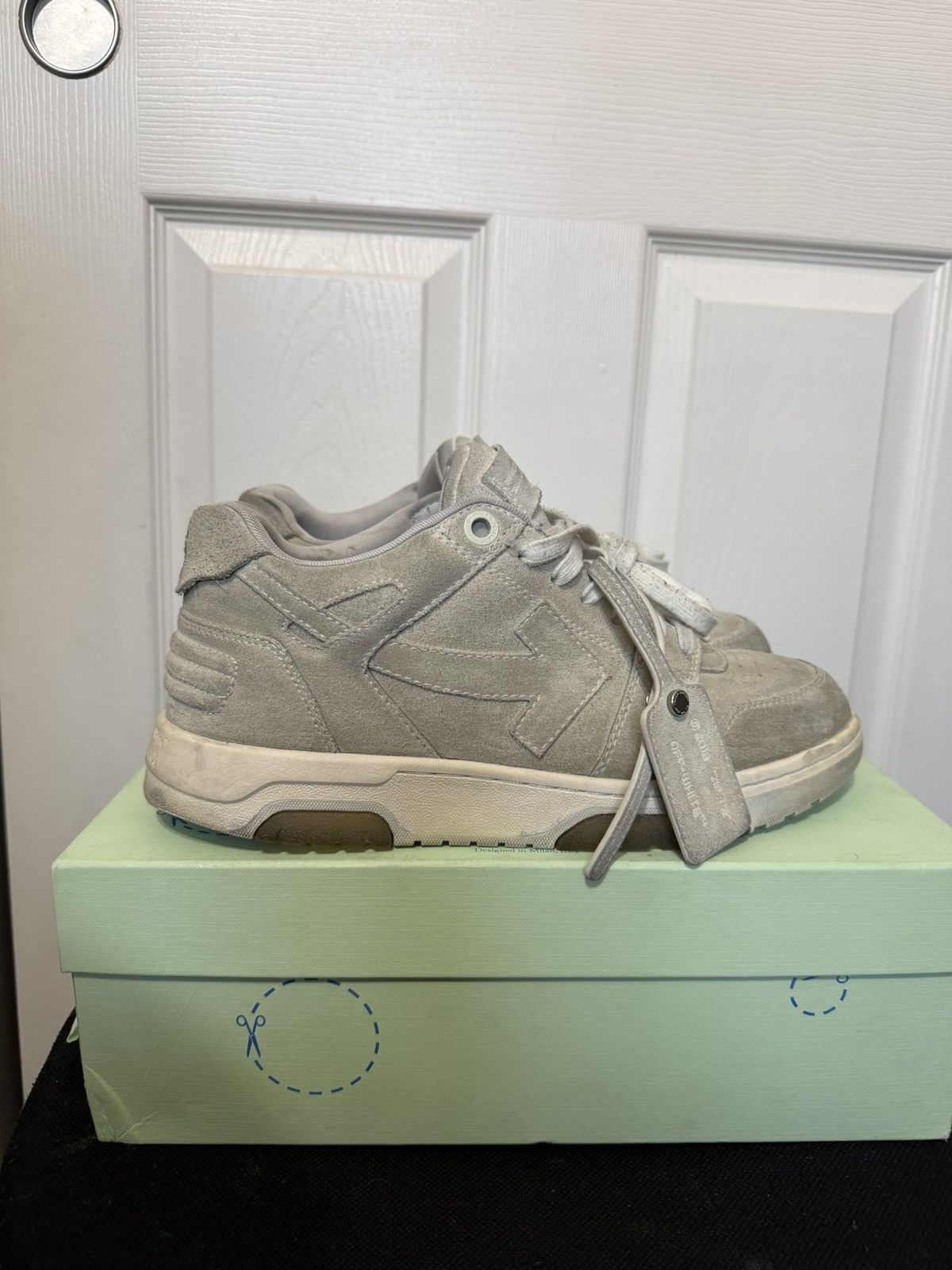 Off-White ‘Out of office’ off-white curb sneaker Size US 10 / EU 43 - 1 Thumbnail