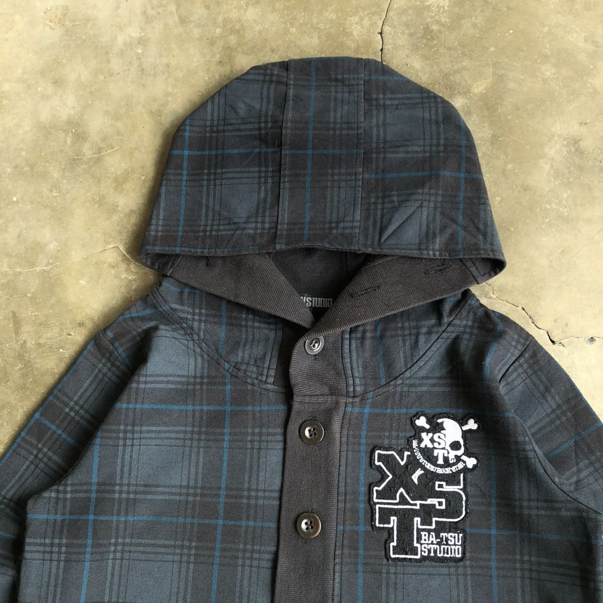 20471120 2000s Ba-Tsu Studio Skull Logo Punk Button Hoodie Sly Style Size US M / EU 48-50 / 2 - 7 Thumbnail