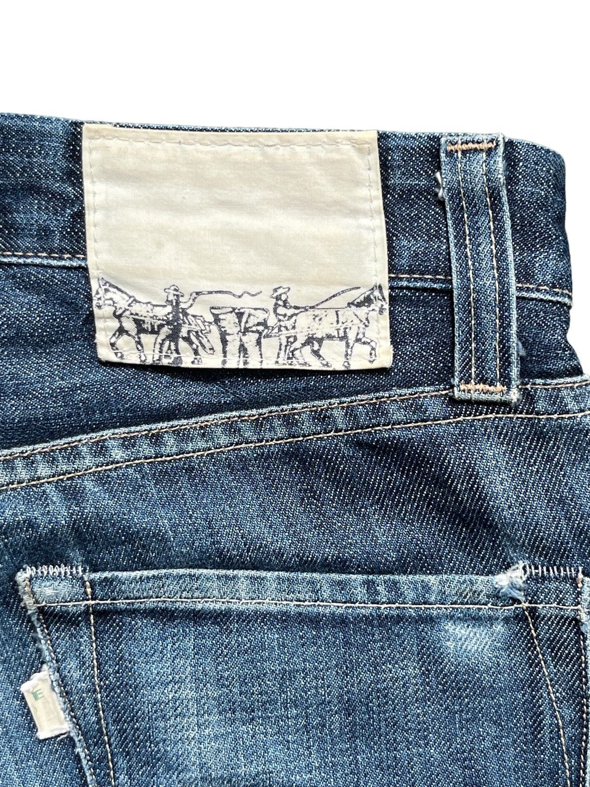 Levi's Vintage Levi’s Capital E Navy Washed Slim Straight Fit Jeans Size US 30 / EU 46 - 8 Thumbnail