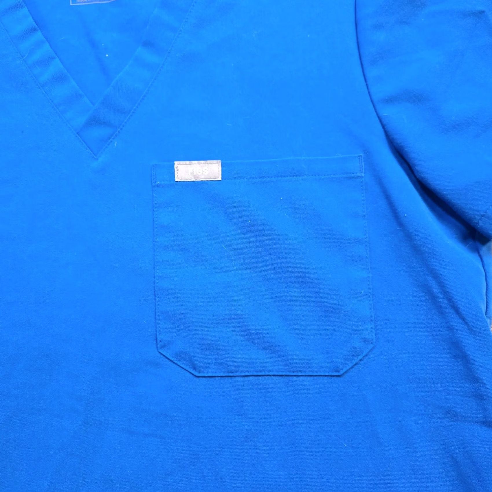 Vintage FIGS Top Womens Small Blue Pocket Short Sleeve Embroidered Cat Technical Comfort Shirt Womens S Blue Cat Embroidered Size S / US 4 / IT 40 - 6 Thumbnail