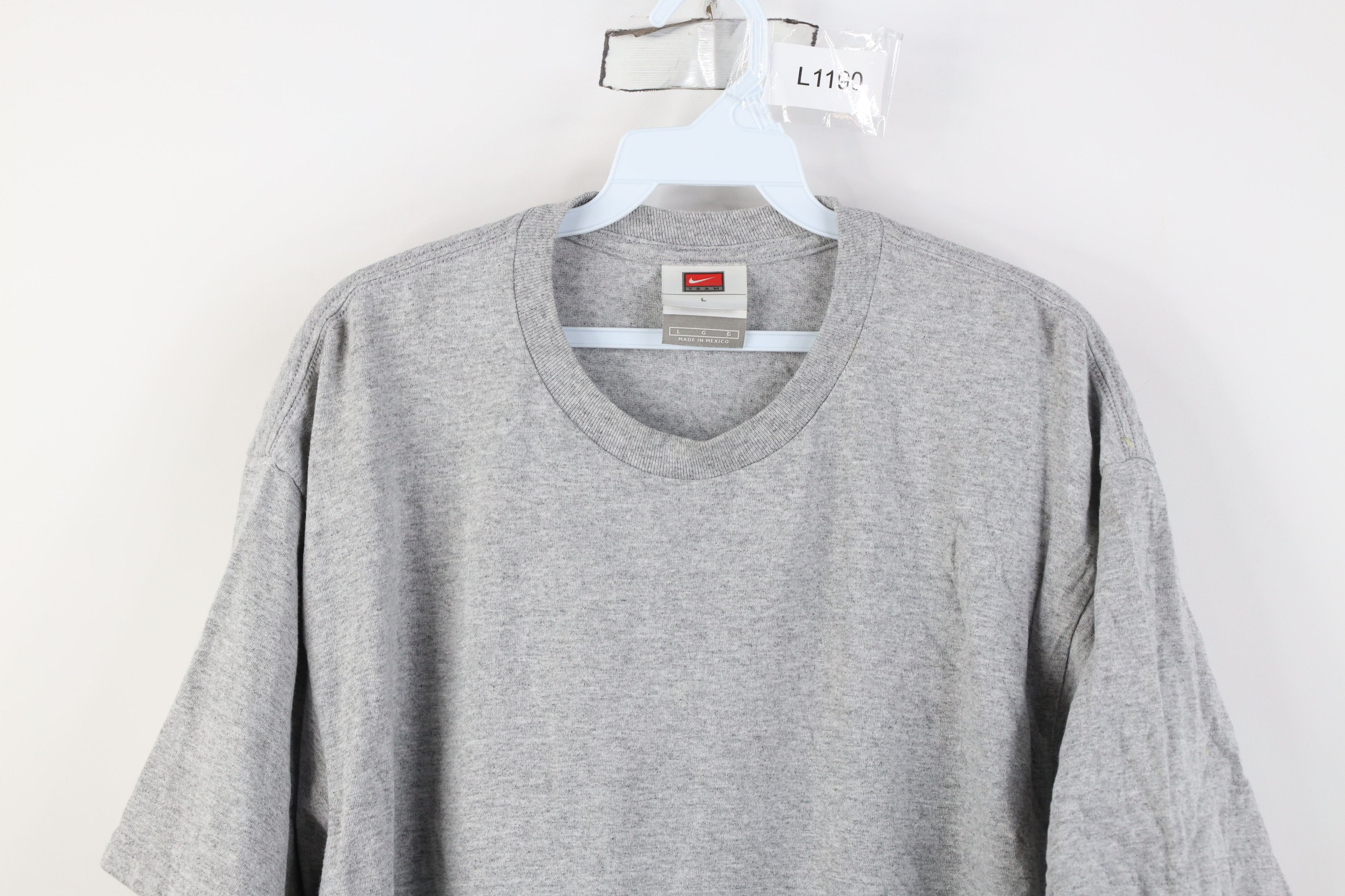 Nike Vintage 90s Y2K Nike Travis Scott Mini Swoosh T-Shirt Gray Size US L / EU 52-54 / 3 - 2 Thumbnail