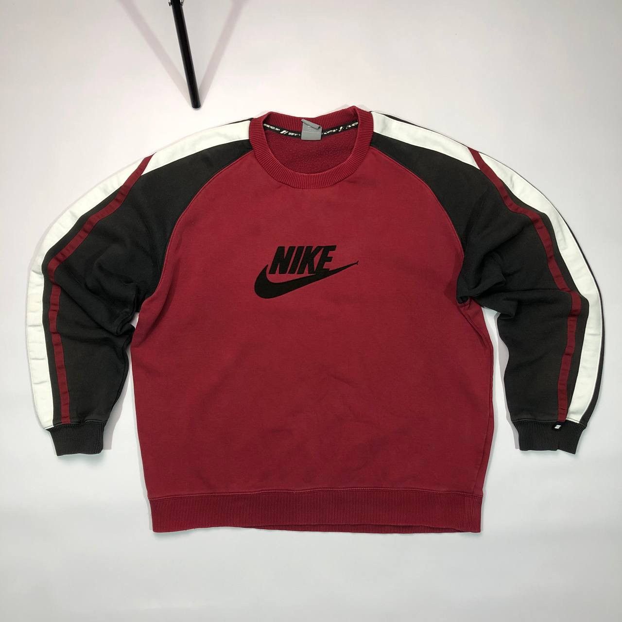 Nike × Vintage Vintage Nike Sweatshirt centre logo Size US XL / EU 56 / 4 - 1 Thumbnail