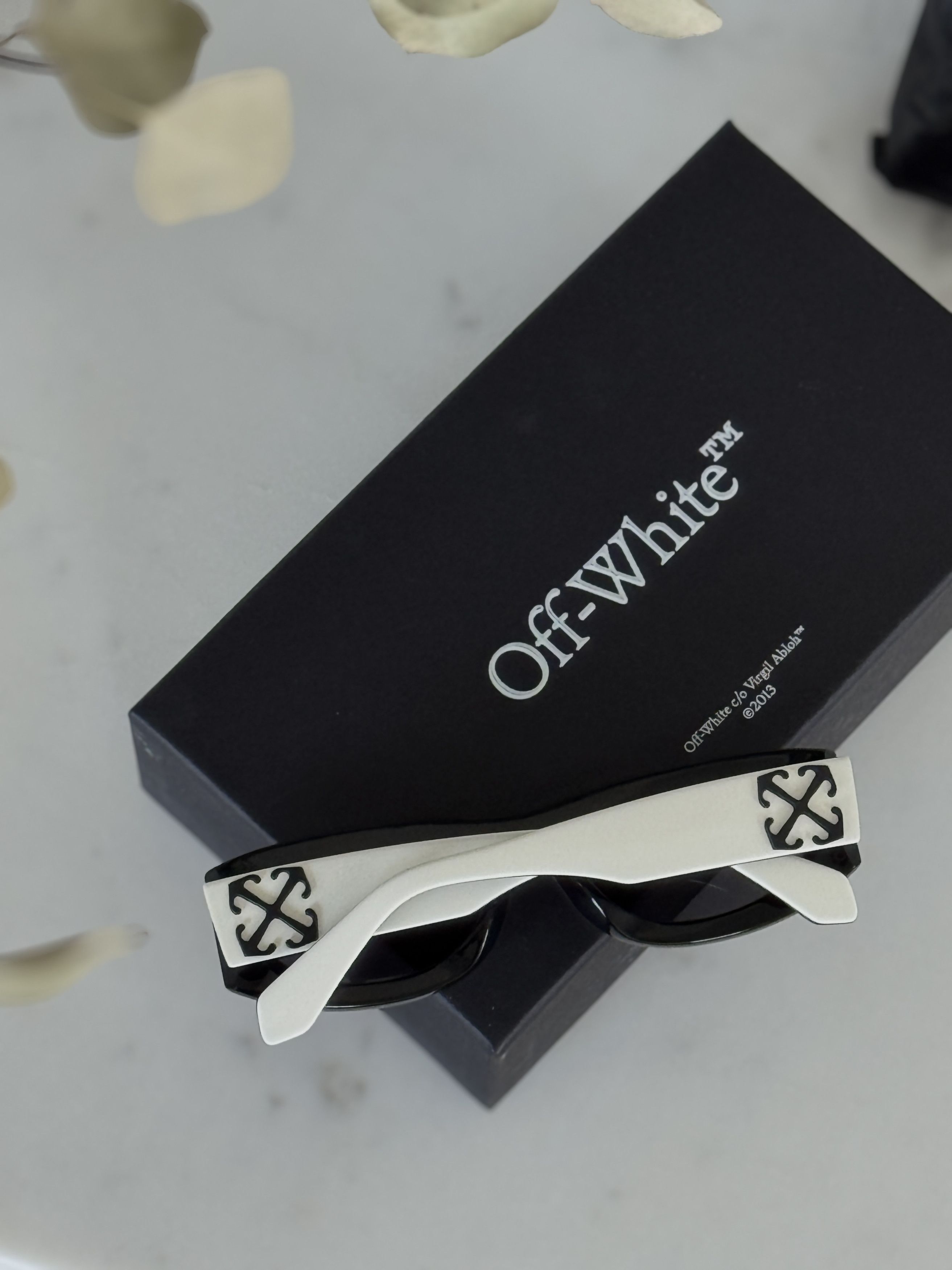 Off-White Off-White ORLANDO Men Sunglasses OERI13O 0107 NEW AUTHENTIC Size ONE SIZE - 13 Thumbnail