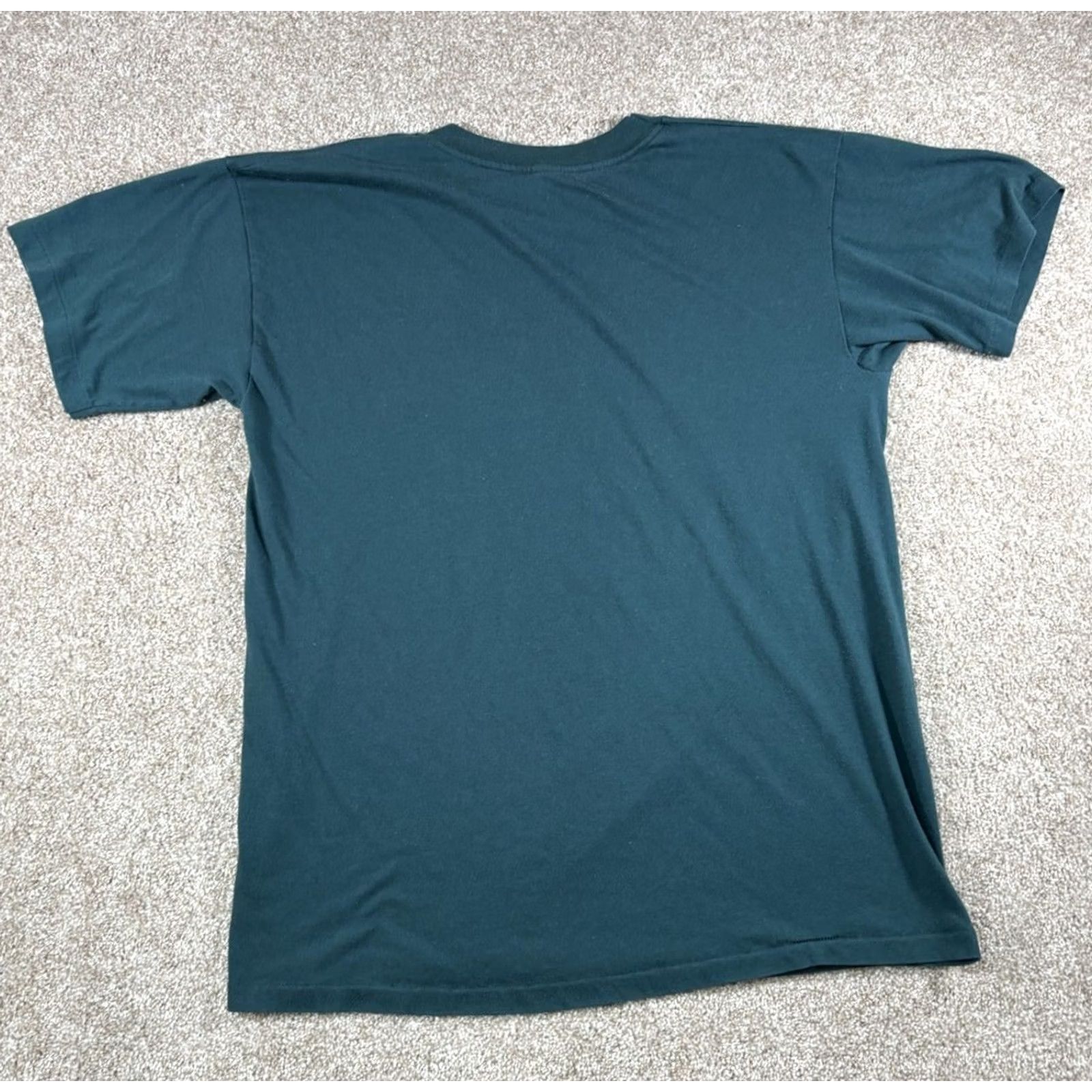 Greats VINTAGE DNS Inc Great Northern Wilderness Canada T-Shirt Mens Green 90s Animal Cartoon Nature Short Sleeve Crew Neck Size L Regular Clip Stain Size US L / EU 52-54 / 3 - 6 Thumbnail
