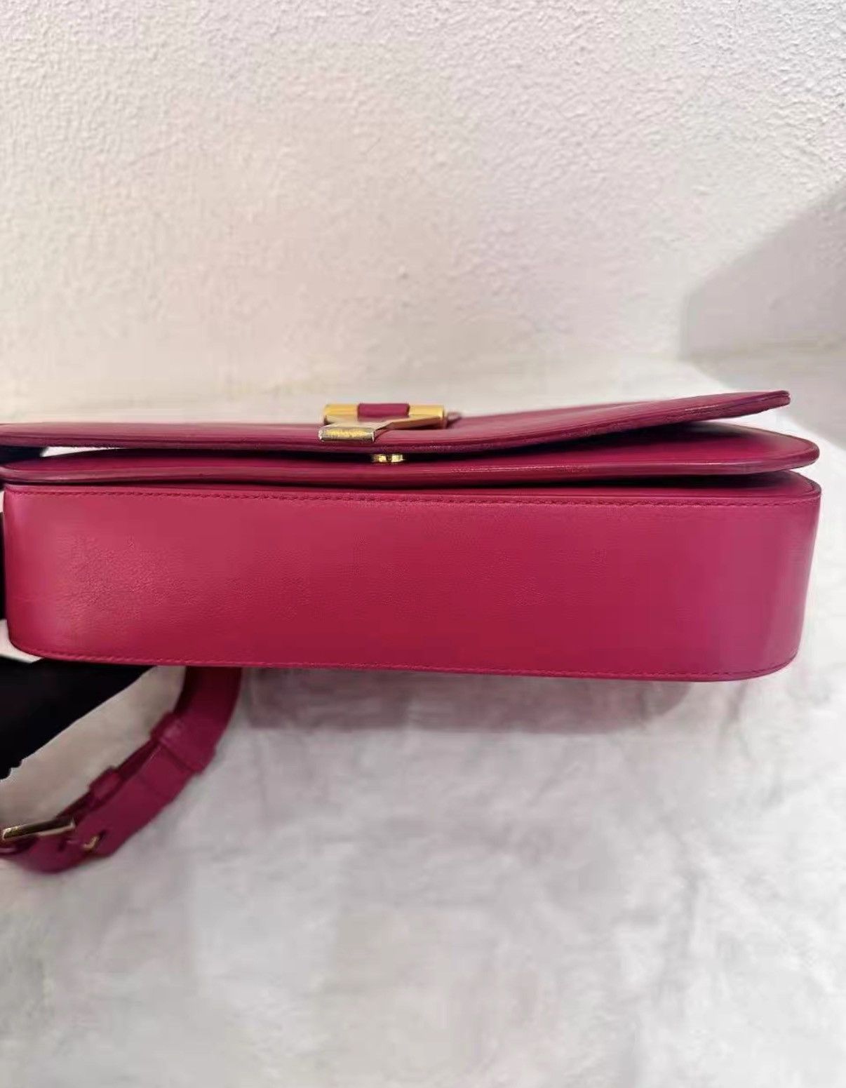Yves Saint Laurent YSL Chyc fuchsia Y-lock crossbody & shoulder bag J38 Size ONE SIZE - 6 Thumbnail