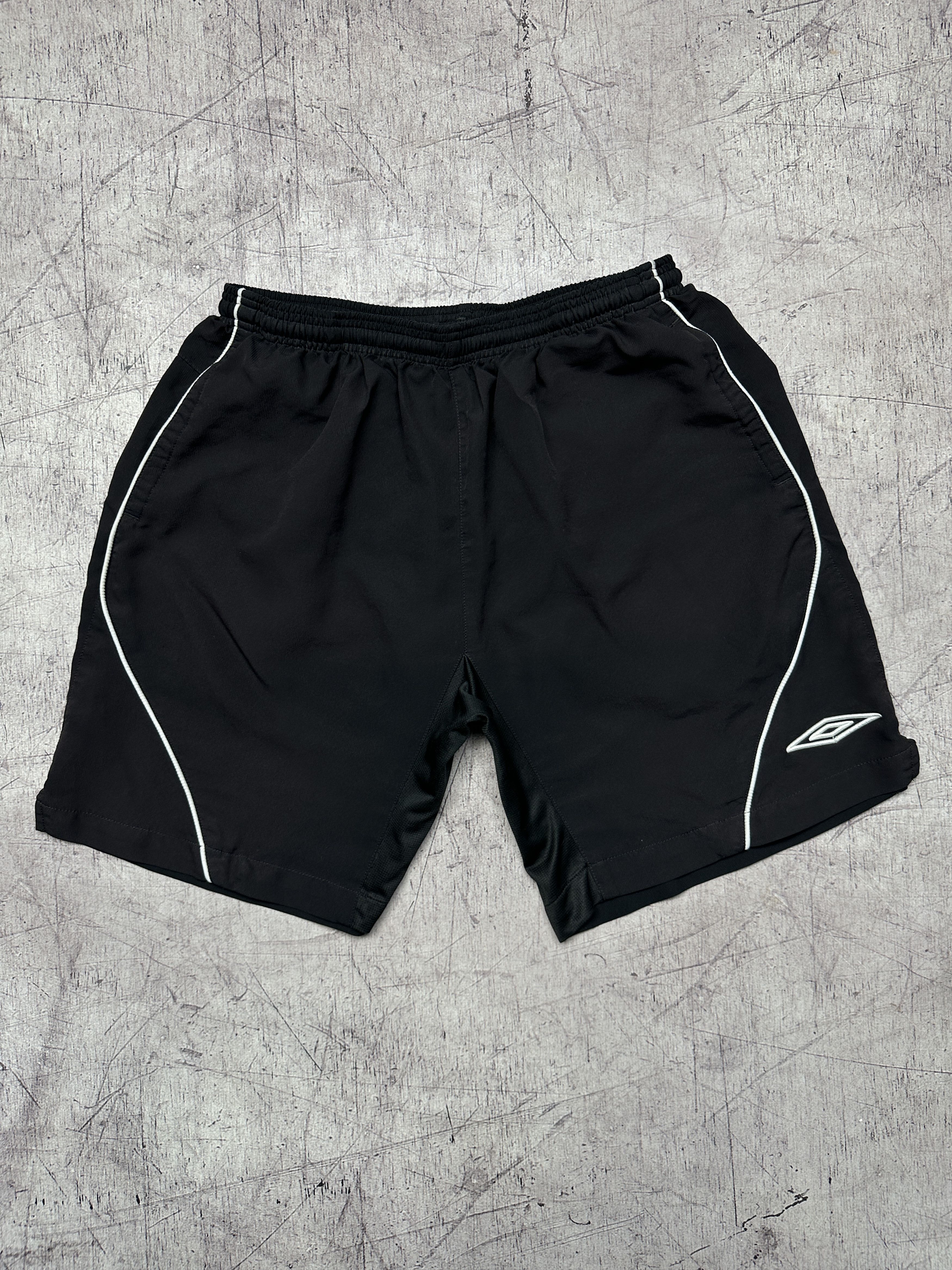 Umbro Umbro Vintage Mens Shorts Size US 34 / EU 50 - 1 Thumbnail