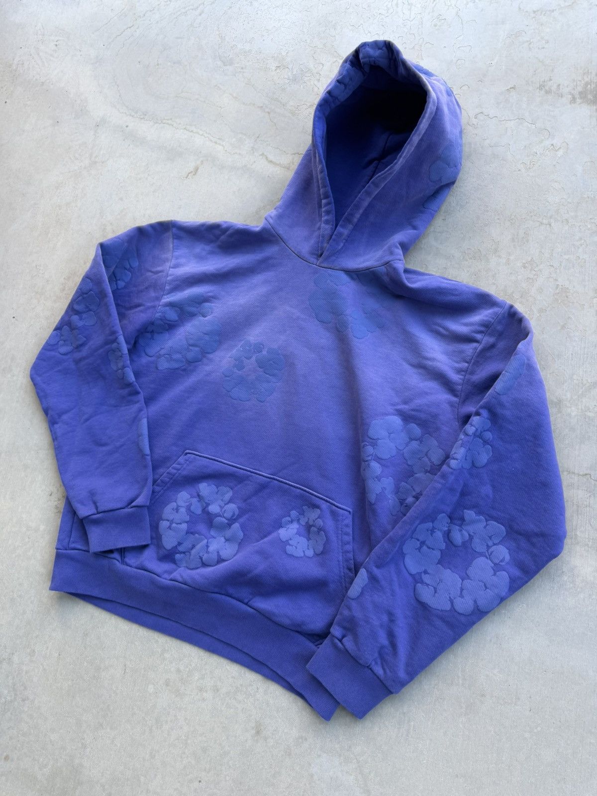 DENIM TEARS Denim Tears Mono Cotton Wreath Hoodie – Washed Blue Large Size US L / EU 52-54 / 3 - 2 Thumbnail
