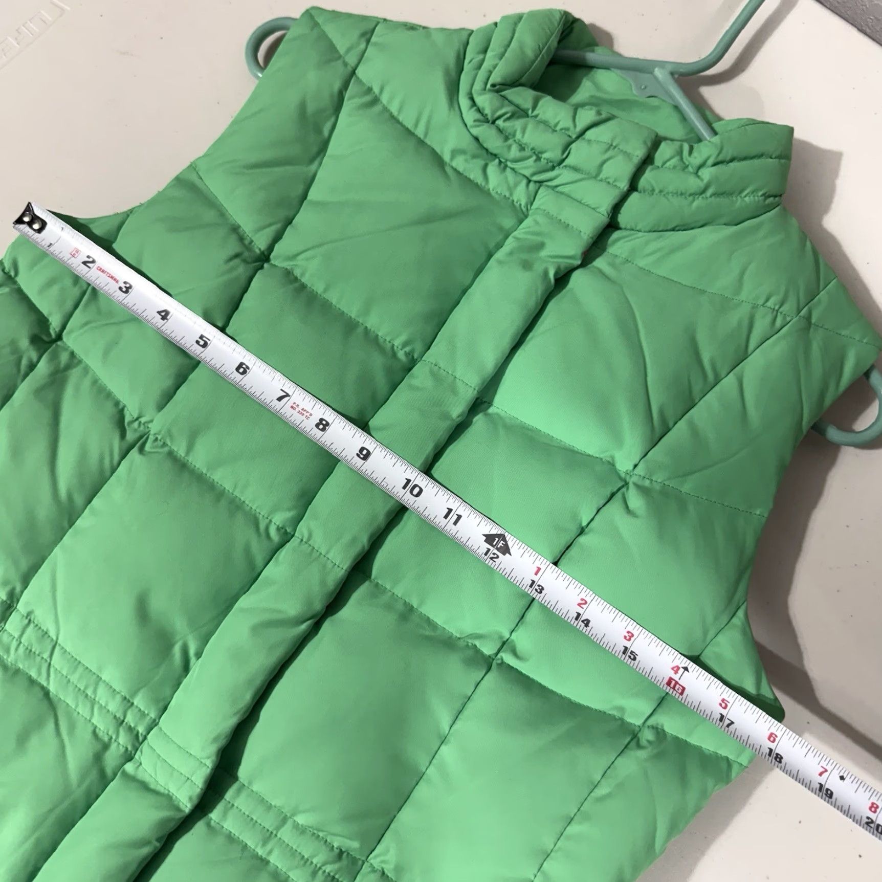 Lilly Pulitzer Lilly Pulitzer Puffer Vest Sz Small Green Down Full Zip Pockets Size S / US 4 / IT 40 - 3 Thumbnail