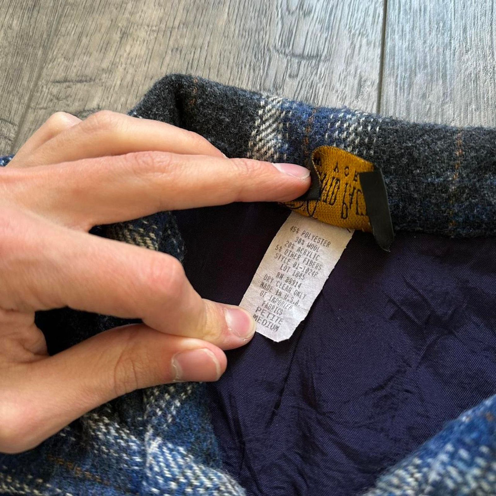 Vintage Vintage 70s 80s Retro Plaid Wool Zip Up Cropped Work Jacket Size M / US 6-8 / IT 42-44 - 6 Thumbnail