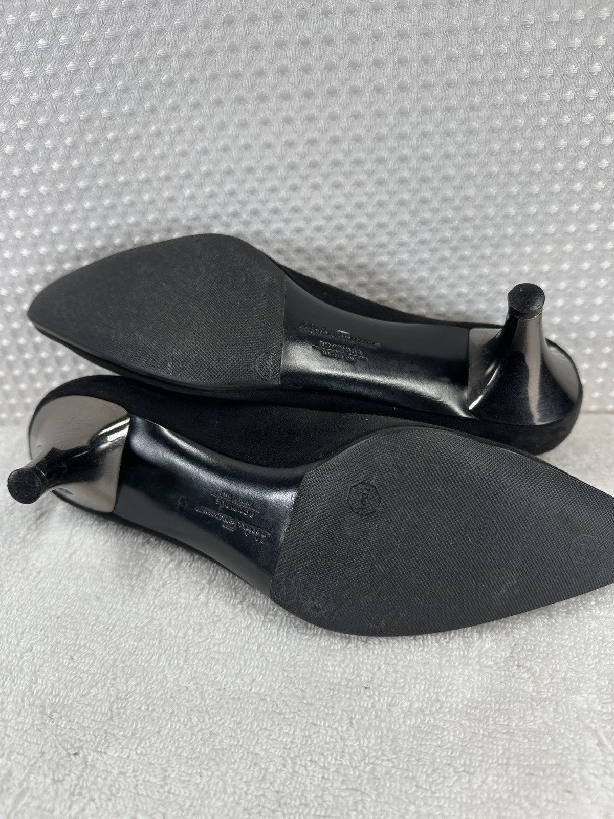 Salvatore Ferragamo SALVATORE FERRAGAMO Florence Black Suede Almond Toe Pumps Size US 6.5 / IT 36.5 - 6 Thumbnail