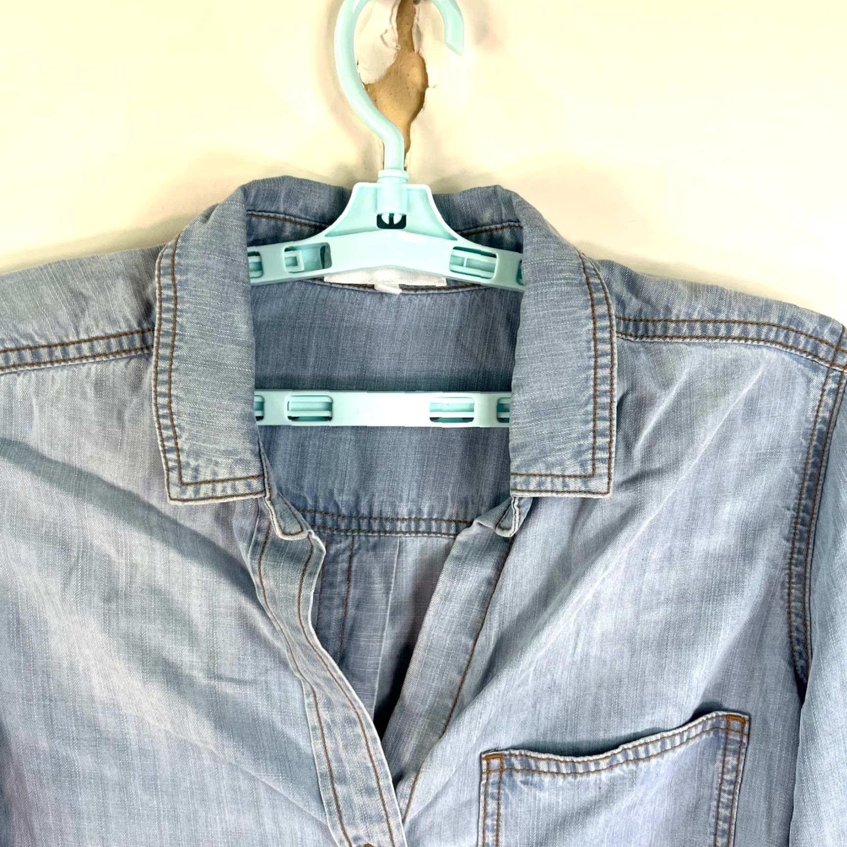 Bell Bella Dahl Denim Blouse 3/4 Sleeve Womens S Blue - Casual Workwear Shirt, Lyocell Denim, Button Front, Pockets, Classic Style Women’s Size S Size S / US 4 / IT 40 - 4 Thumbnail