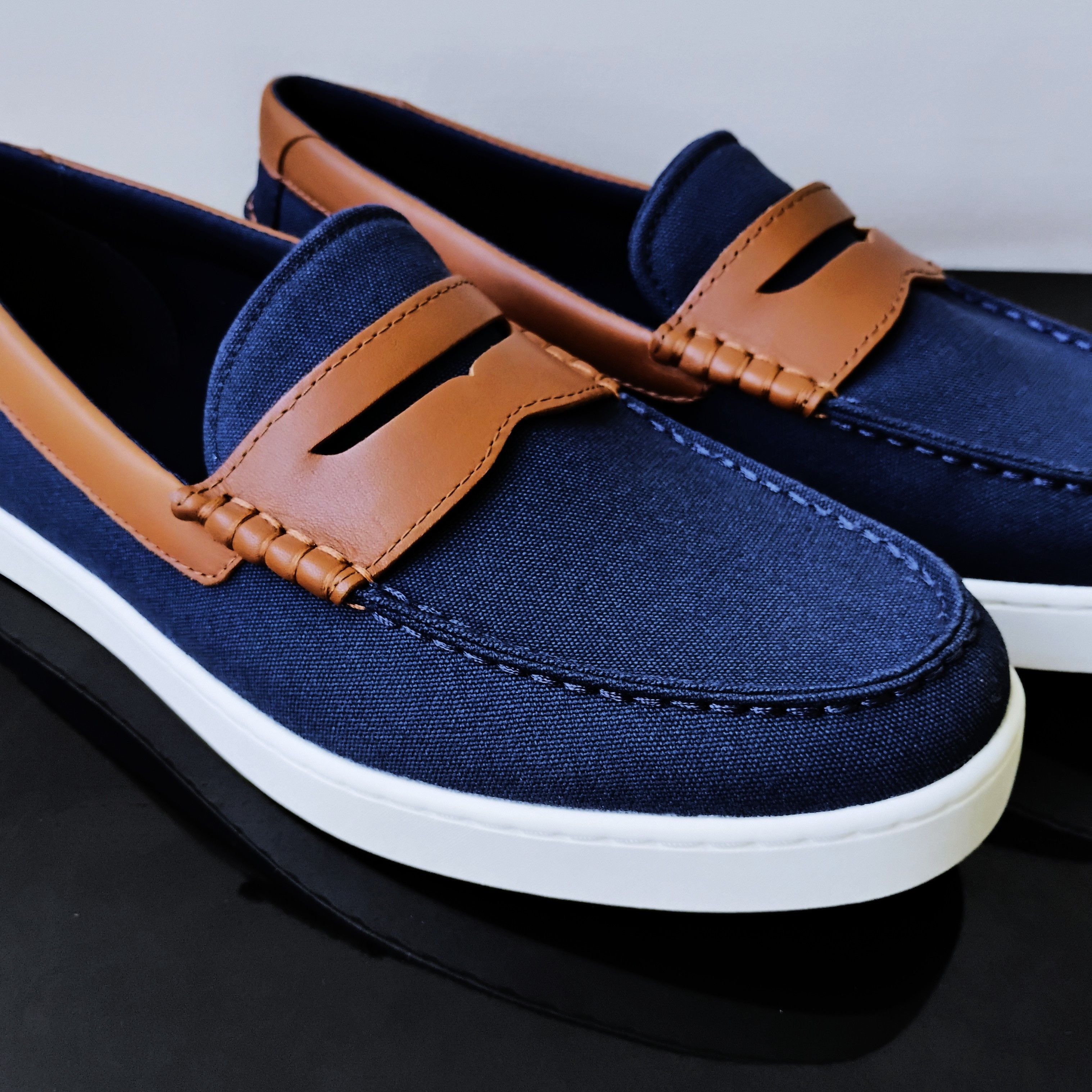 Cole Haan Cole Haan Men's Nantucket 2.0 Penny Loafer in Navy Blazer Size US 11 / EU 44 - 4 Thumbnail