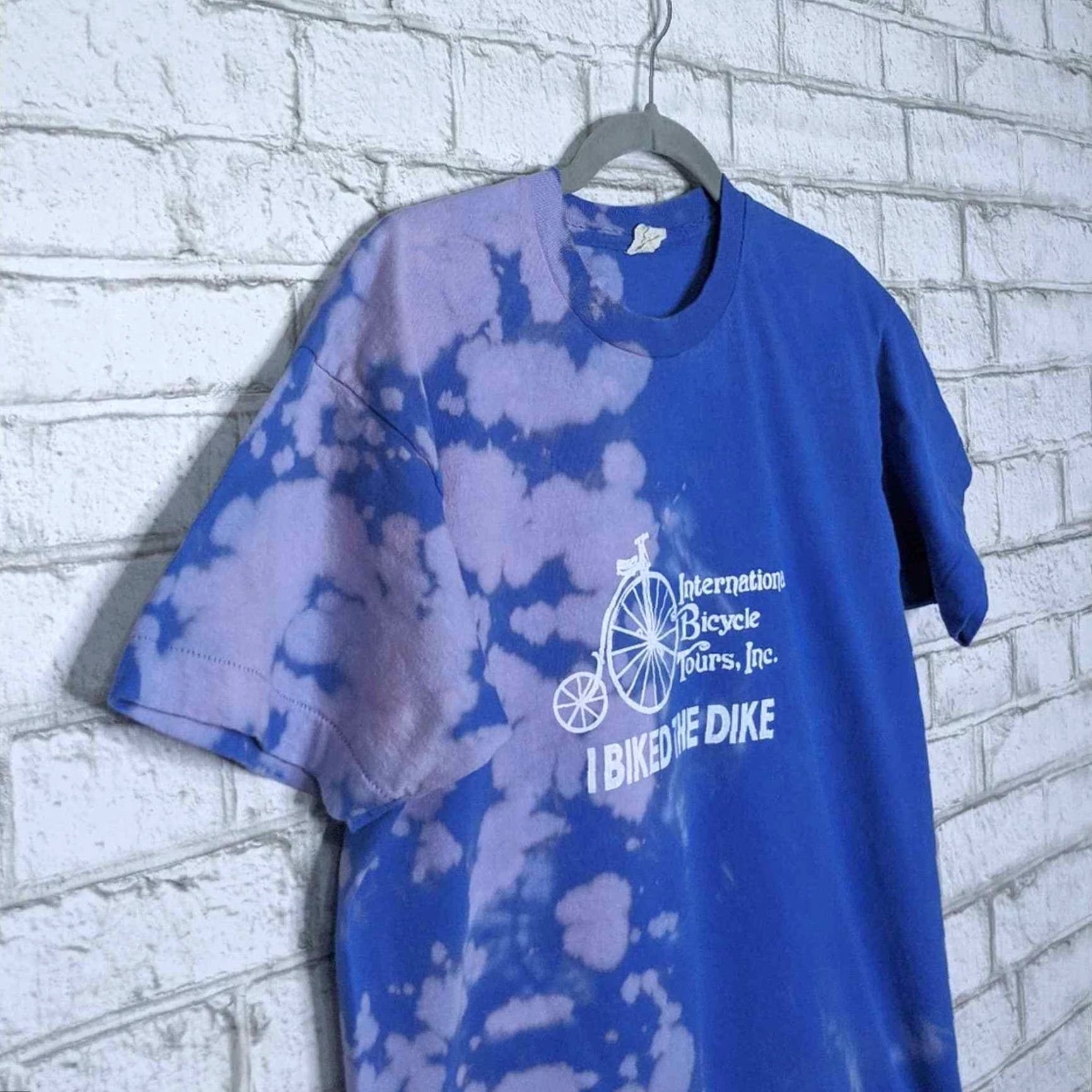 Vintage VINTAGE Bike the Dike Custom Bleach Tie Dye T-shirt Unisex Adults M Blue Bleached Bicycle 90s? Size M / US 6-8 / IT 42-44 - 3 Thumbnail