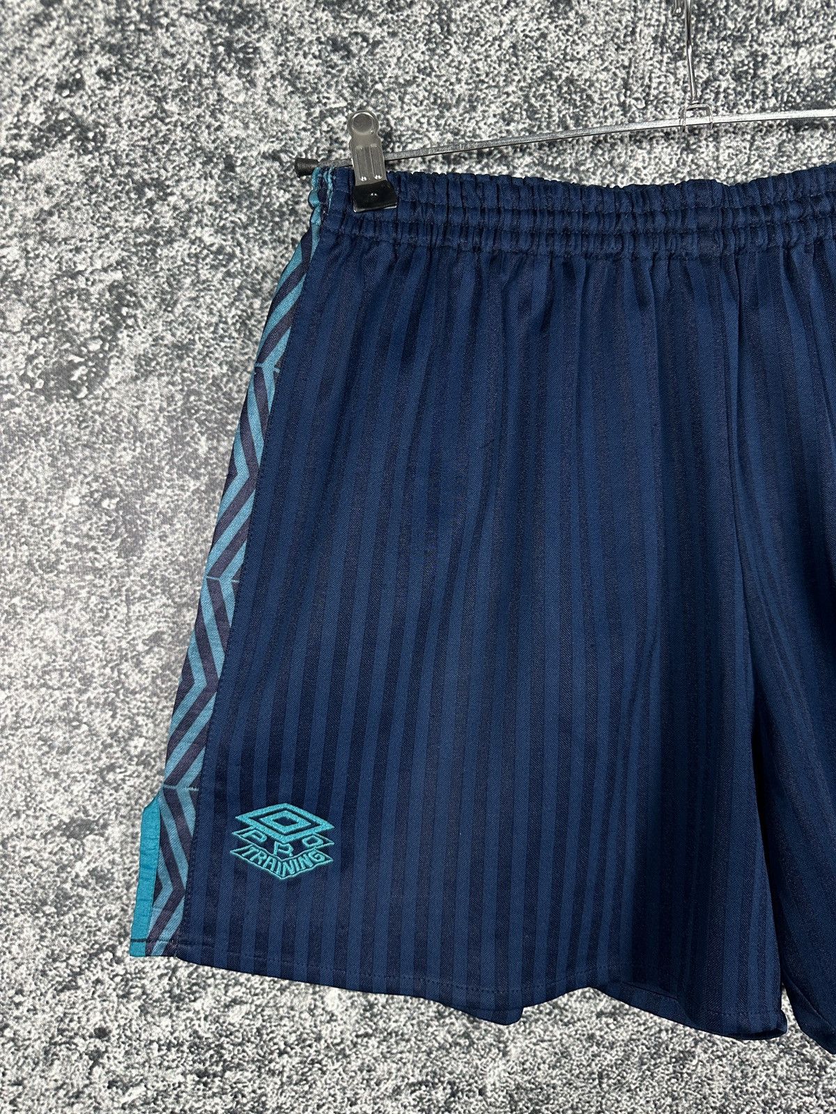 Umbro Men’s Vintage 90s Umbro Pro Training Soccer Shorts Size 40 Size US 40 / EU 56 - 3 Thumbnail