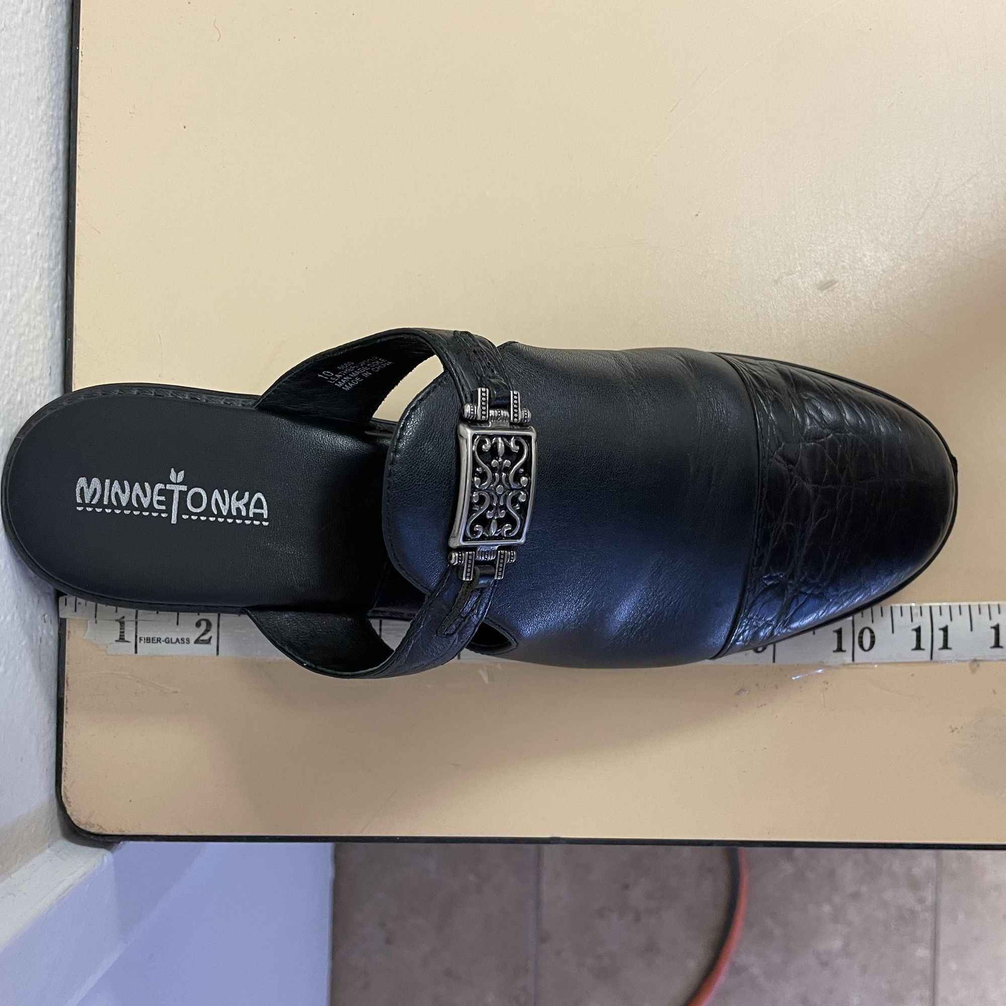 Minnetonka 90's Minnetonka 6050 Leather Alligator Grain Cap Toe Mules Size US 10 / IT 40 - 10 Thumbnail