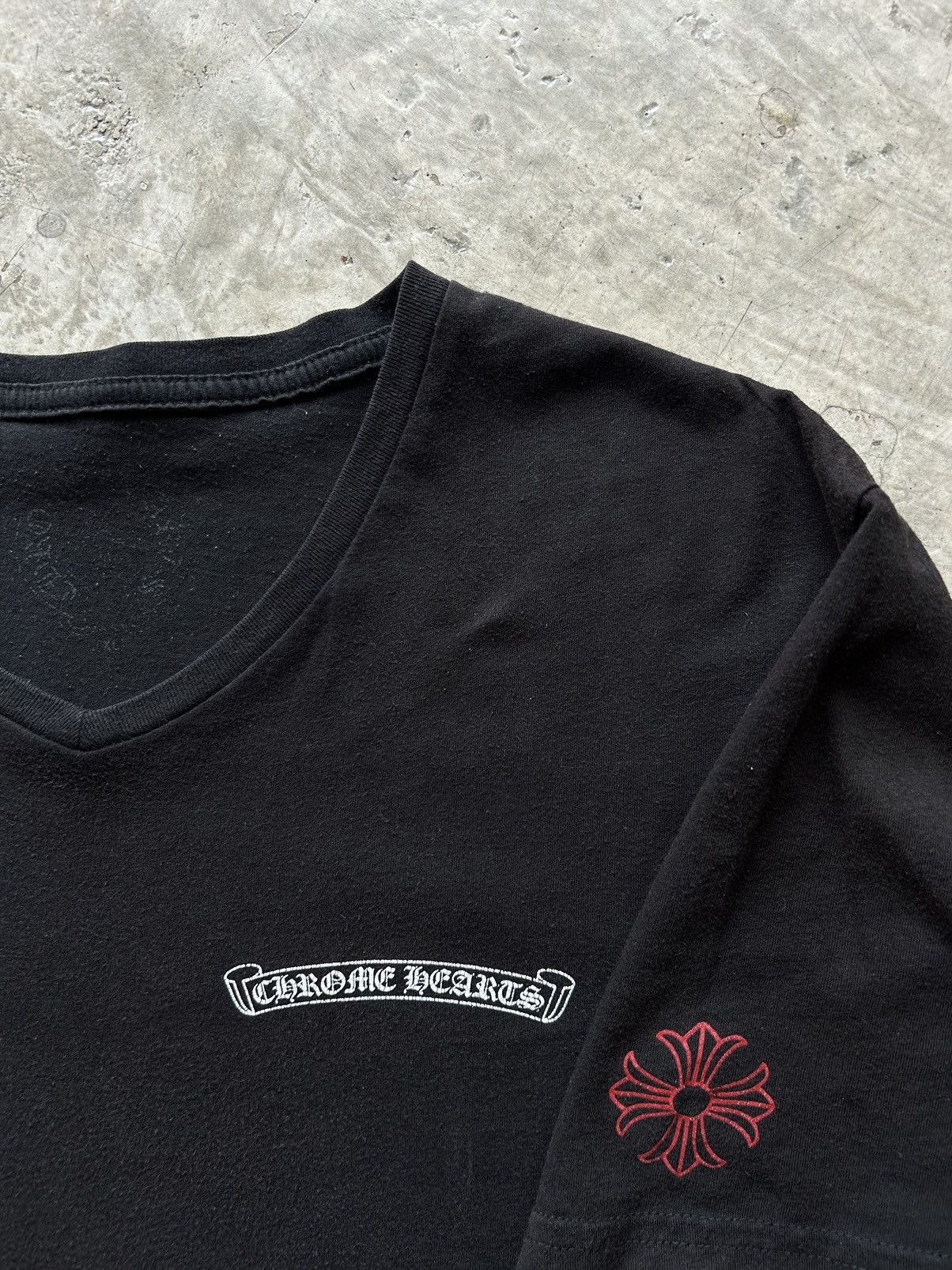 Chrome Hearts Chrome hearts USA V Neck Tee Size US XL / EU 56 / 4 - 4 Thumbnail