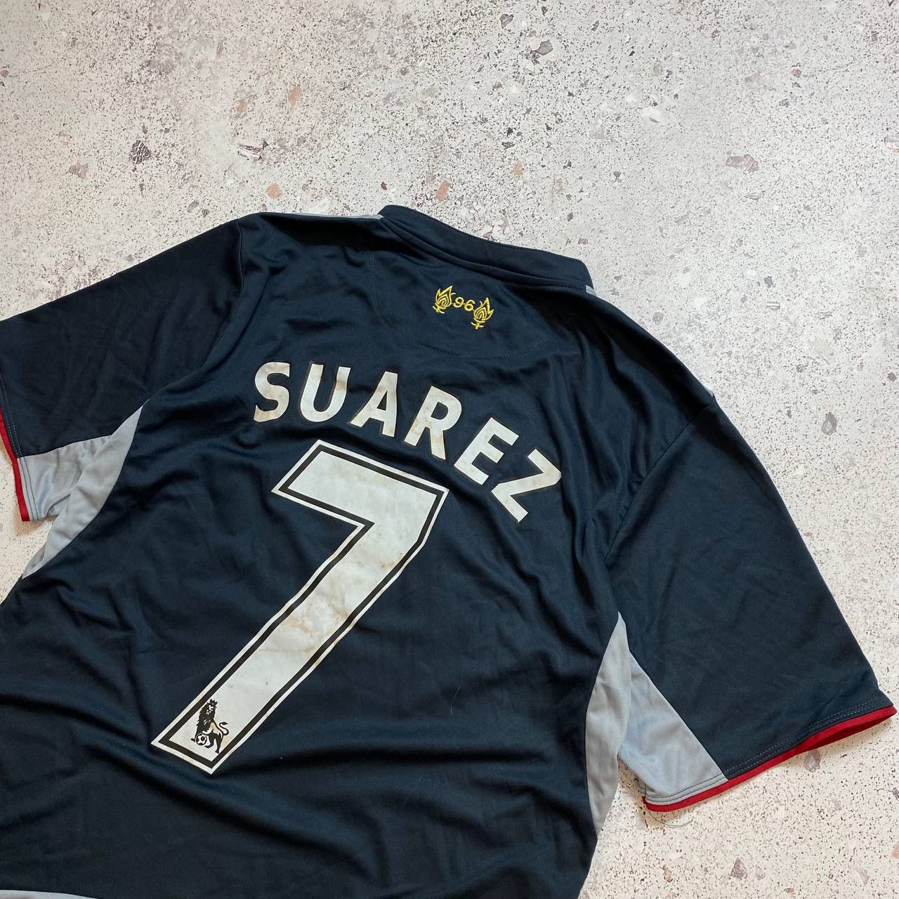 Warrior Liverpool Warrior 2012-14s Football Home Jersey #7 Suarez Size US M / EU 48-50 / 2 - 2 Thumbnail