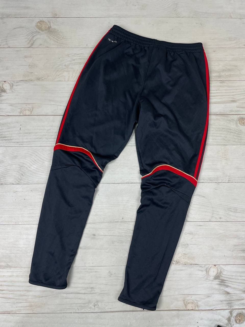Adidas Vintage Adidas Liverpool 2009 2010 Jacket Pants Tracksuit Size US L / EU 52-54 / 3 - 24 Thumbnail
