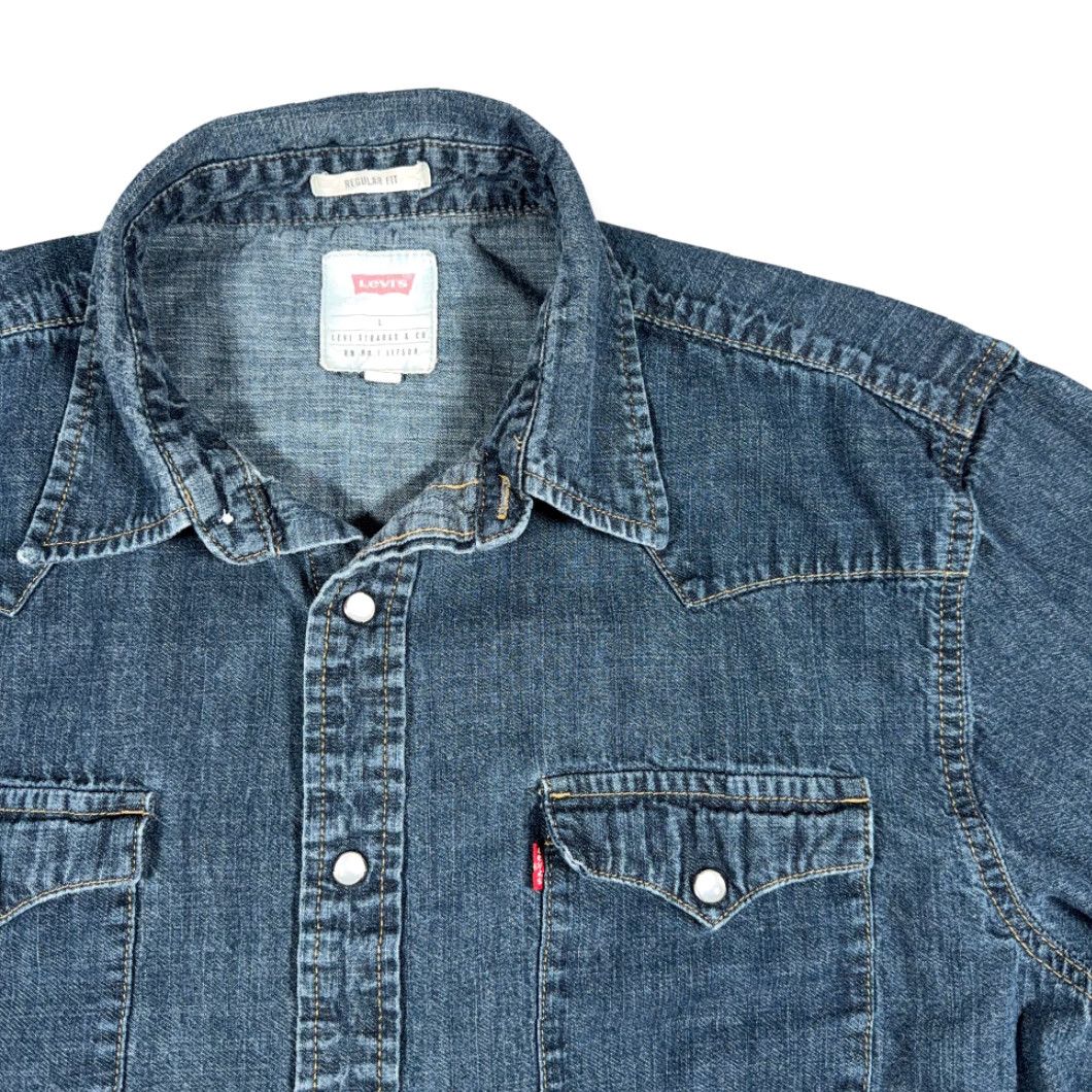 Levi's Levi's Western Shirt Mens LARGE Blue Denim Dark Wash Pearl Snap Regular Fit Long Sleeve Cotton Button-Up Collar? Size US L / EU 52-54 / 3 - 2 Thumbnail
