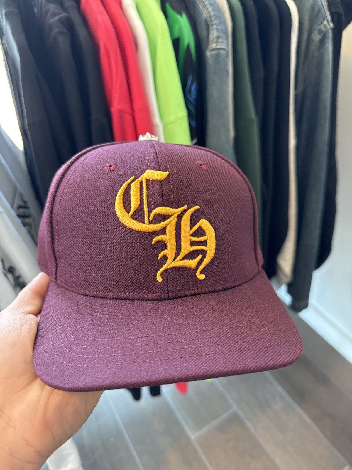 Chrome Hearts Chrome Hearts CH Maroon/ Gold Hat Size ONE SIZE - 1 Thumbnail