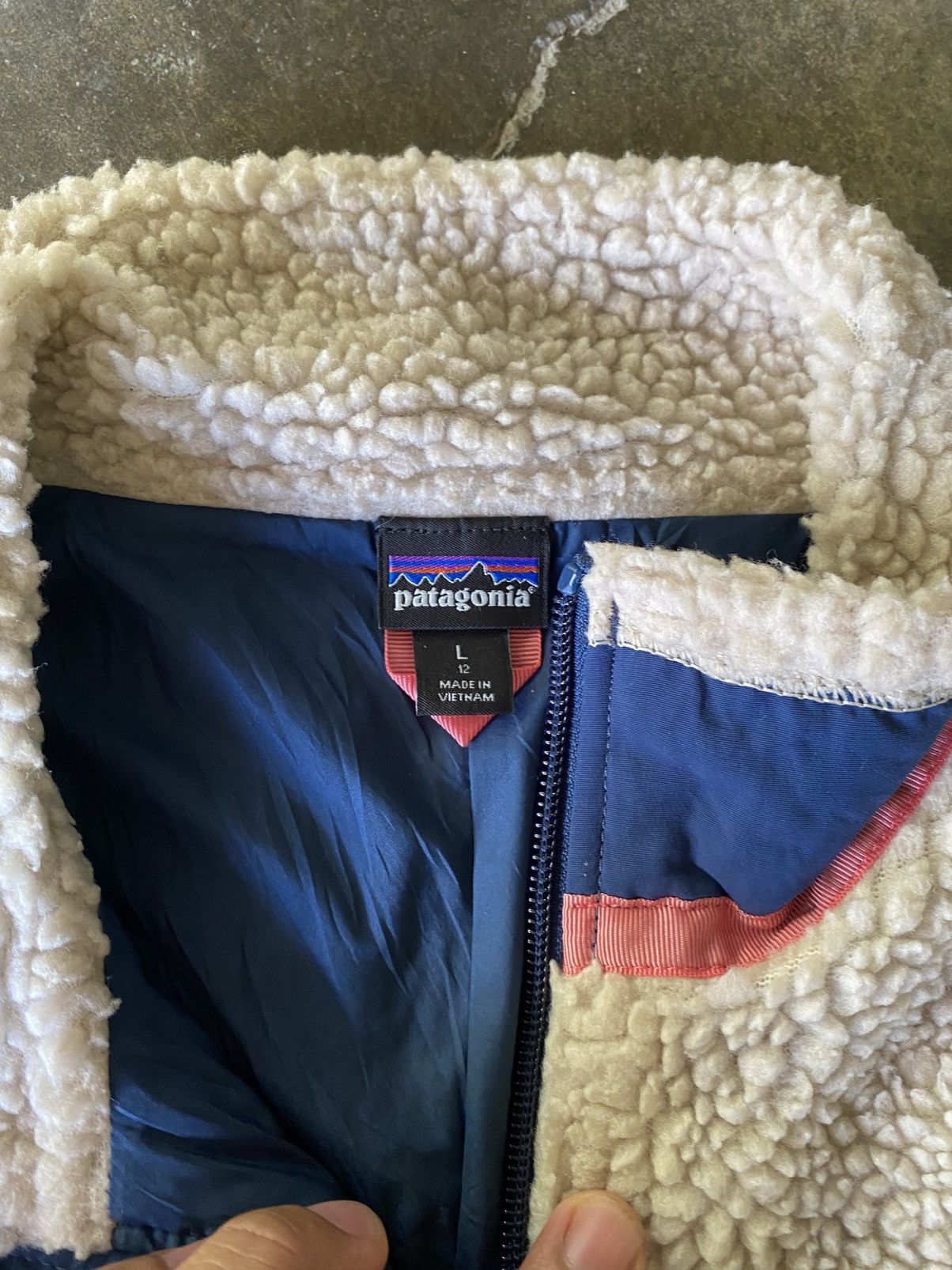 Patagonia Patagonia Creme Tone Outdoor Fleece Jacket XF 41 for Women 🔥 Size L / US 10 / IT 46 - 5 Thumbnail