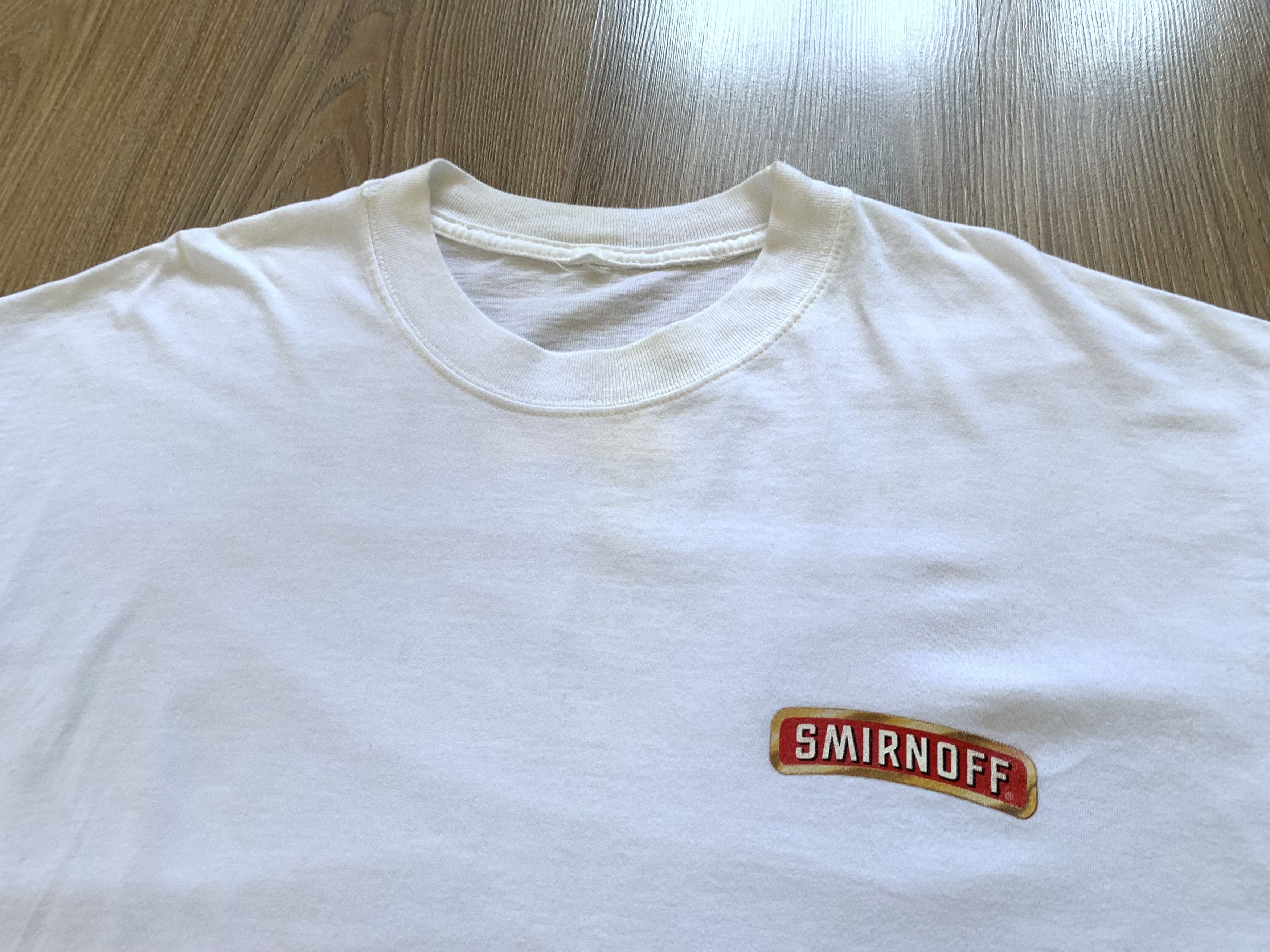 Other Vintage Smirnoff Vodka White T Shirt Size US L / EU 52-54 / 3 - 4 Thumbnail
