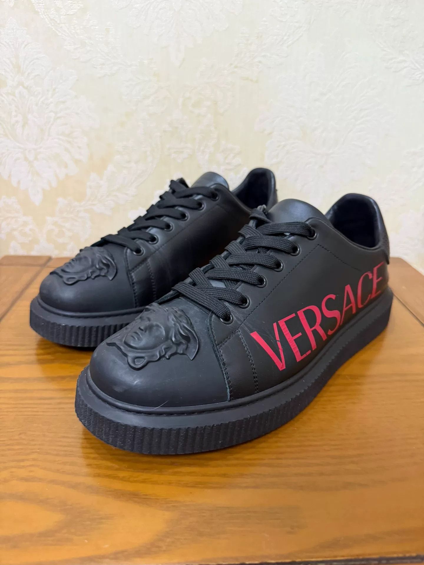 Versace Versace Casual Orange Lowtop Sneakers 43 Men Size US 10 / EU 43 - 1 Thumbnail