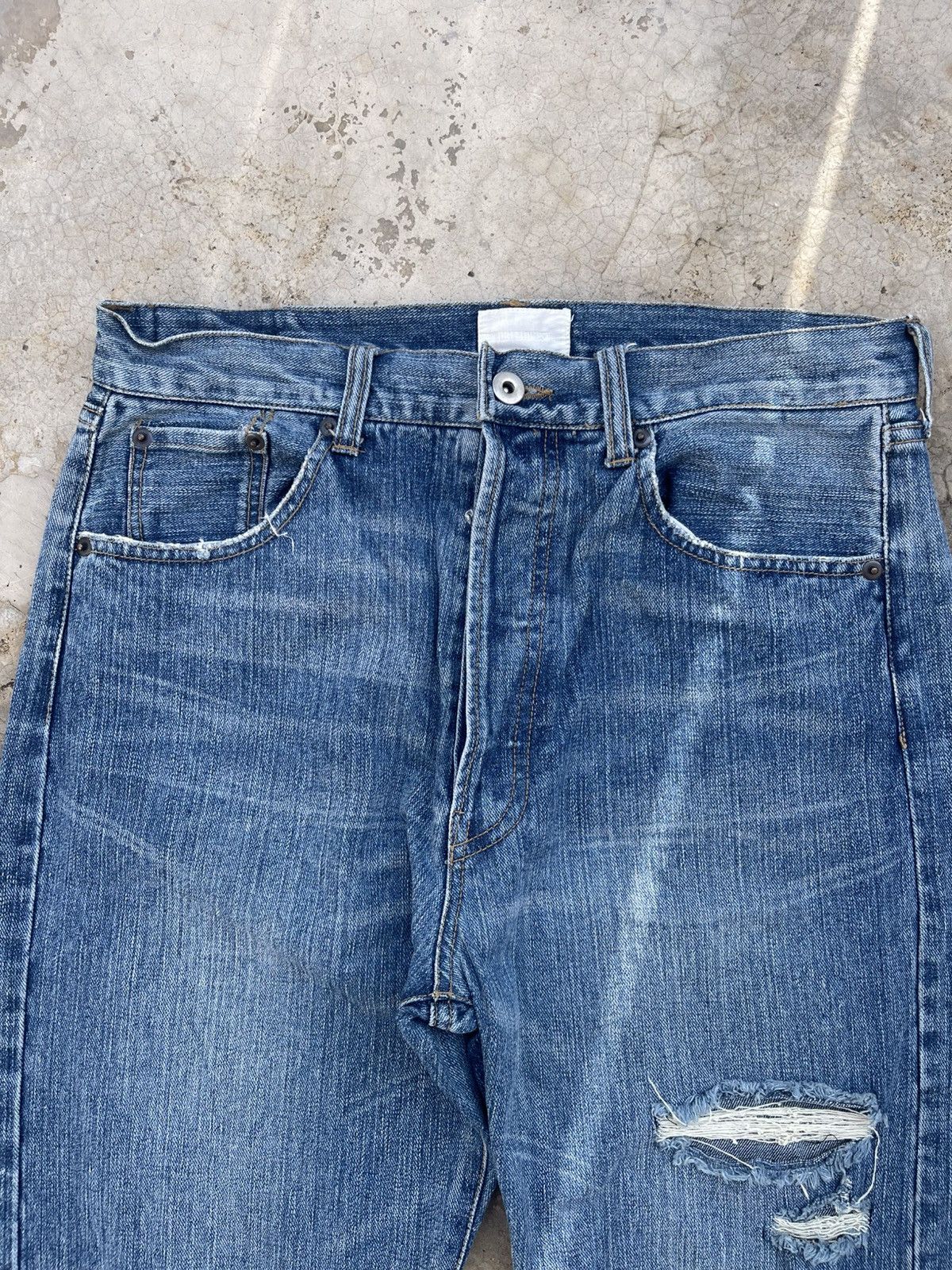 Vintage Vintage Exhibitionist Fly Button Distressed Denim Size US 29 - 5 Thumbnail