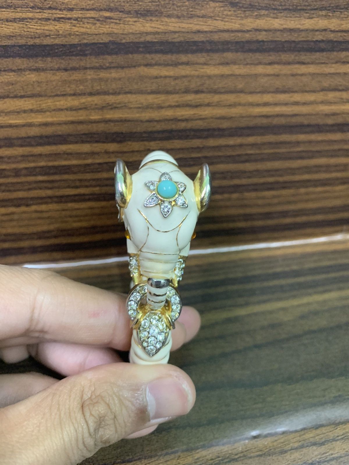 Miu Miu Vintage Kenneth J Lane Ivory Elephant Bangle White enamel Size ONE SIZE - 3 Thumbnail